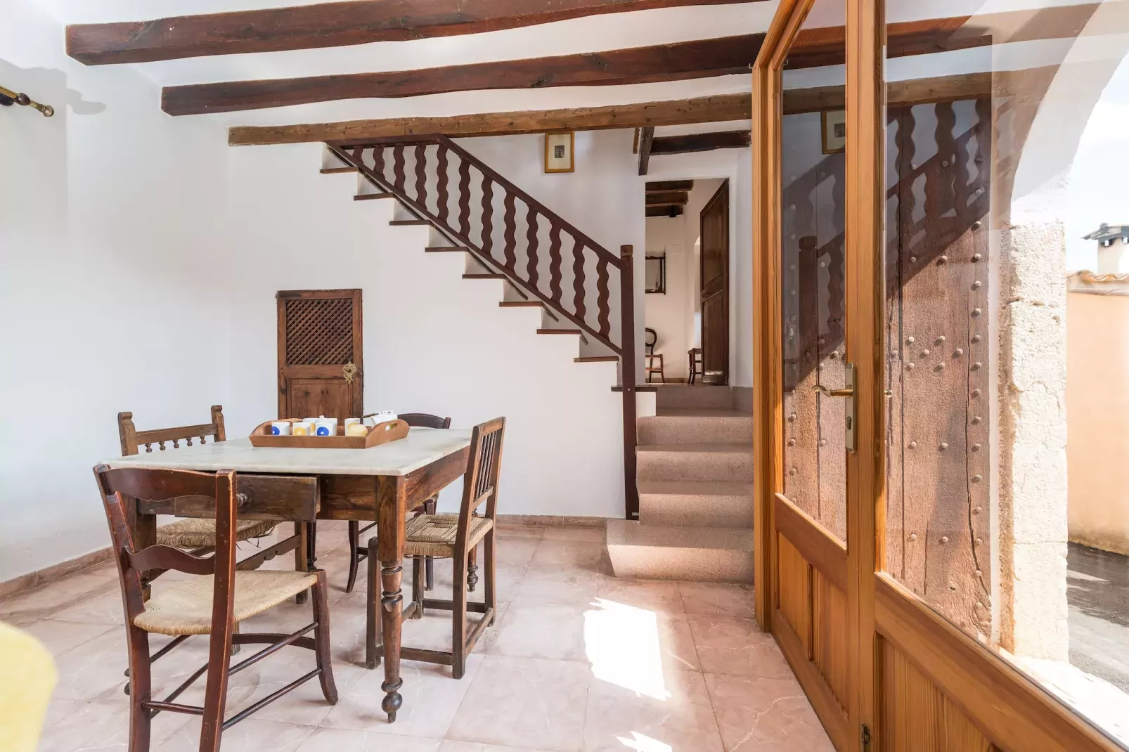 Can BessÓ Mancor De La Vall-Eetkamer