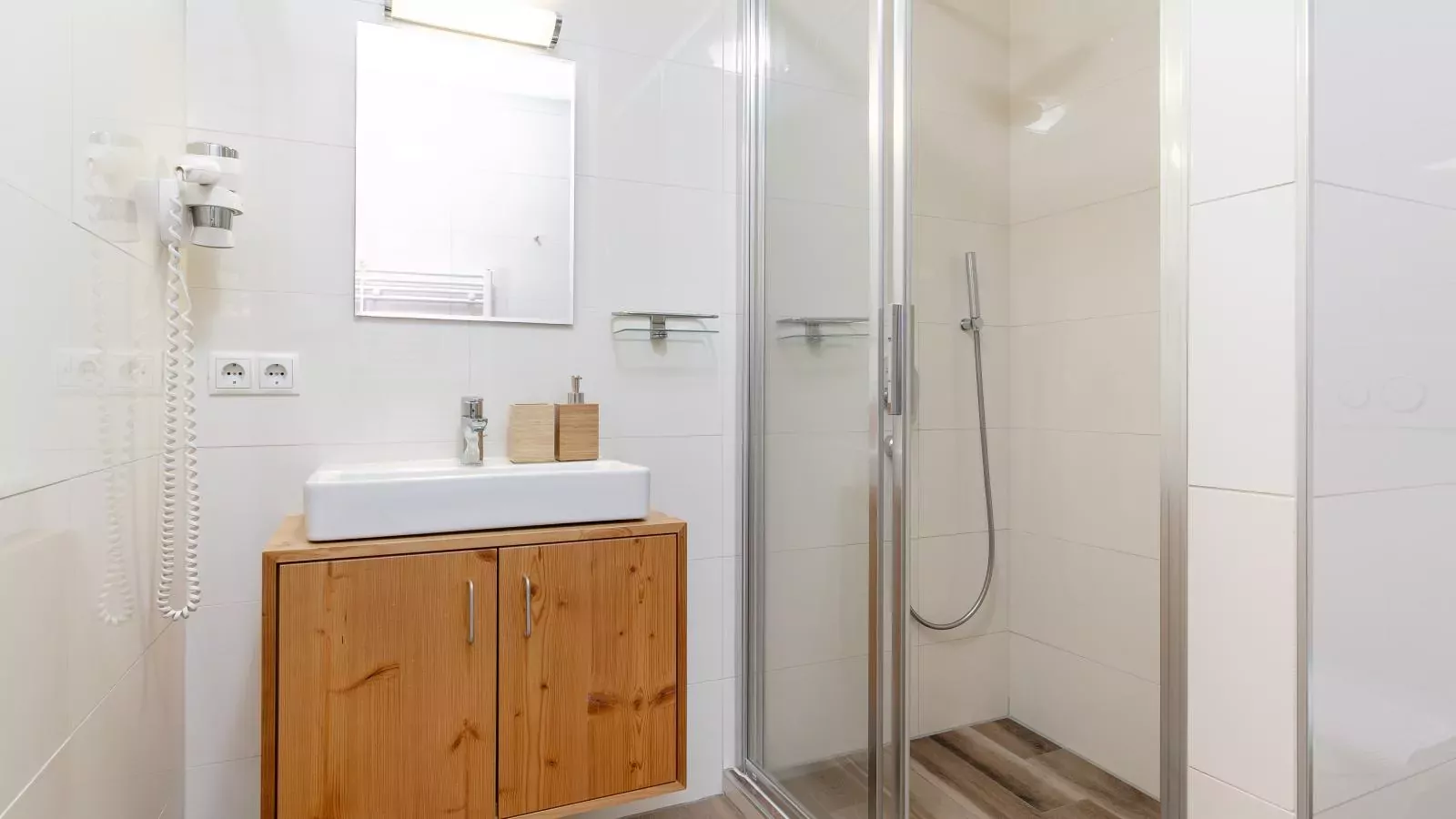 Waidachhaus 16-Badkamer