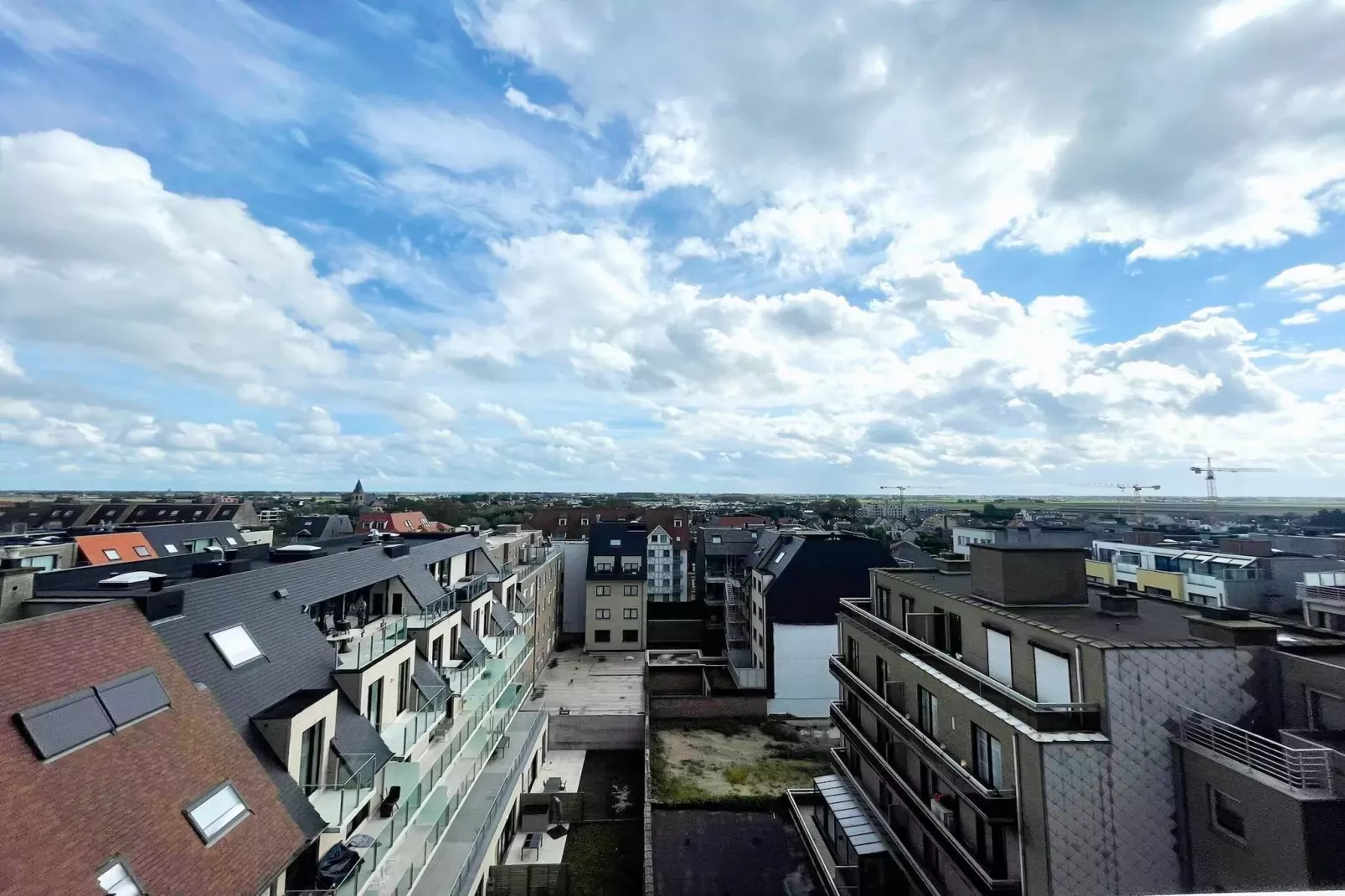 EPERNAY 10702/ 7A-Uitzicht zomer
