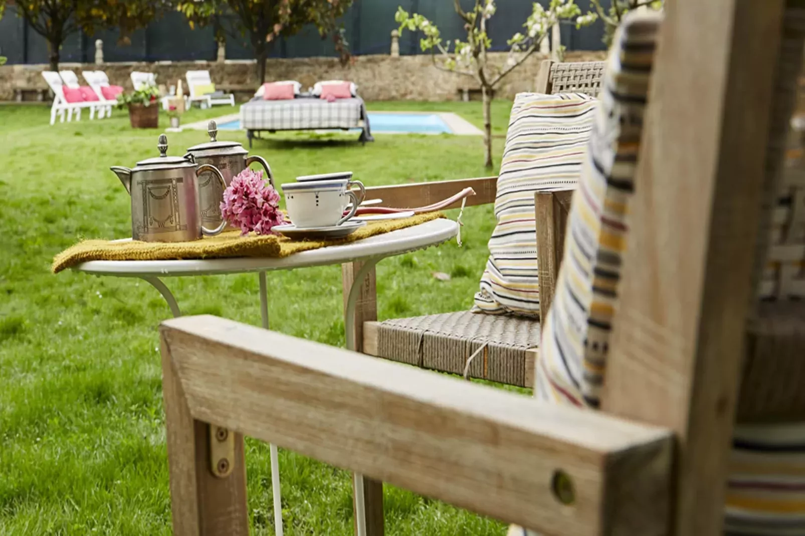 Villa Rosa- Luxury Singular-Tuinen zomer