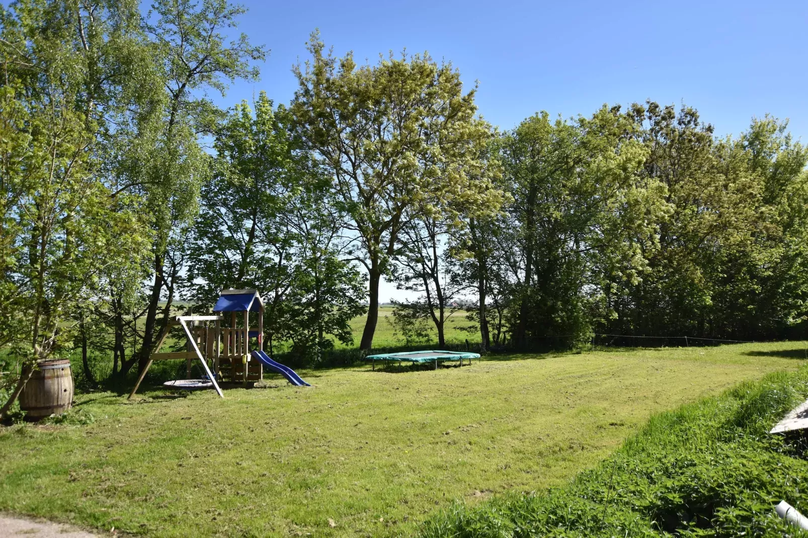 Berkenhof appartment-Tuinen zomer