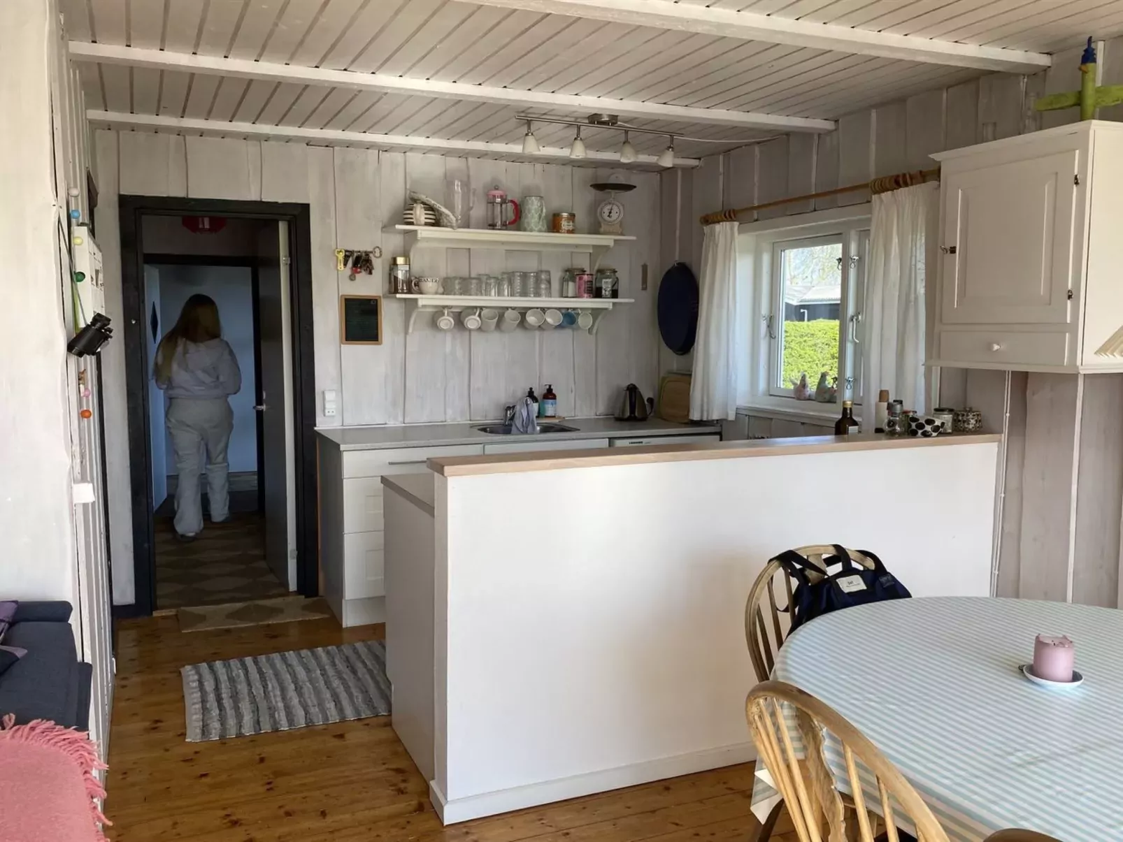 "Hira" - 200m from the sea-Binnen
