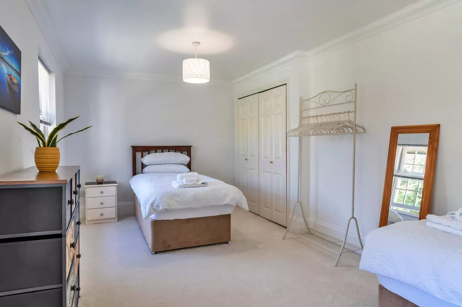 Nicely Tucked Away Cottage-Slaapkamer