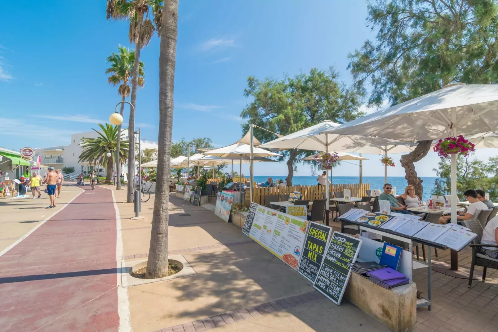 Ses Roques De Cala Bona