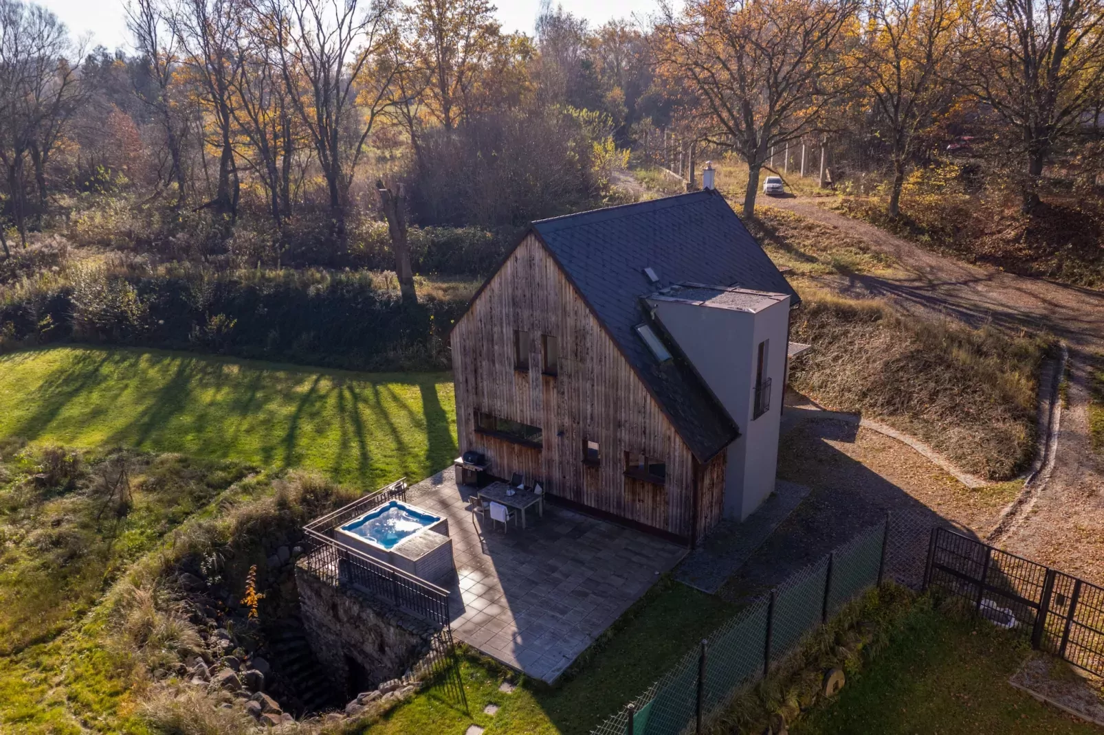 Lesany SLJK425-Buitenlucht