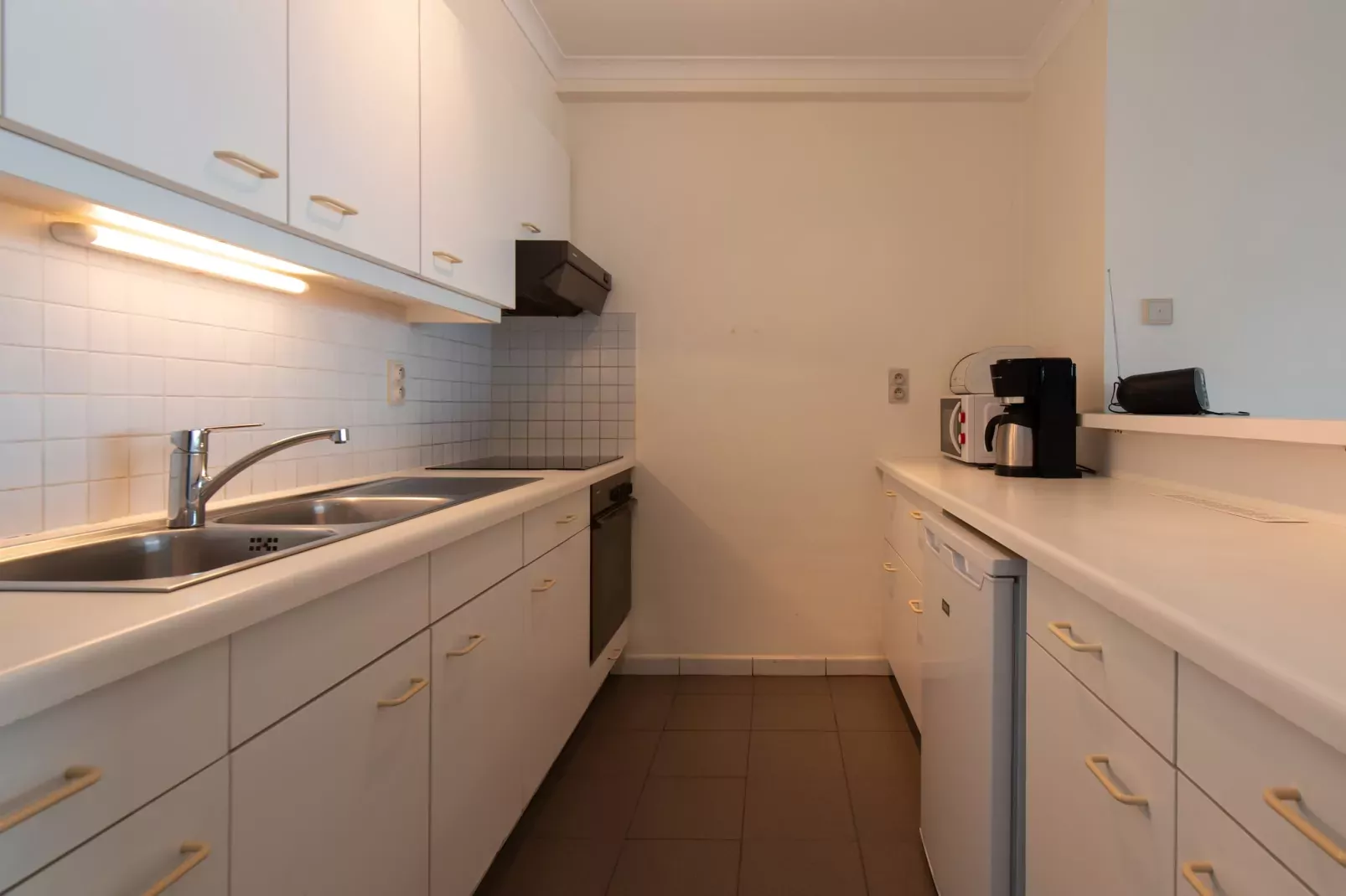 ZANDBK2 0402/ 4B-Keuken