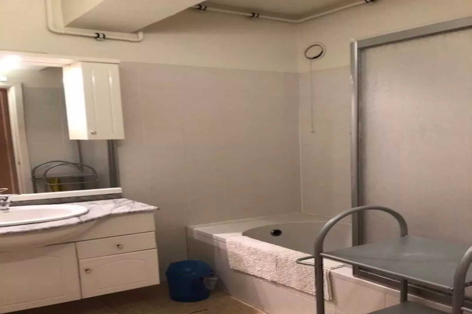 Kennedy C2-Badkamer