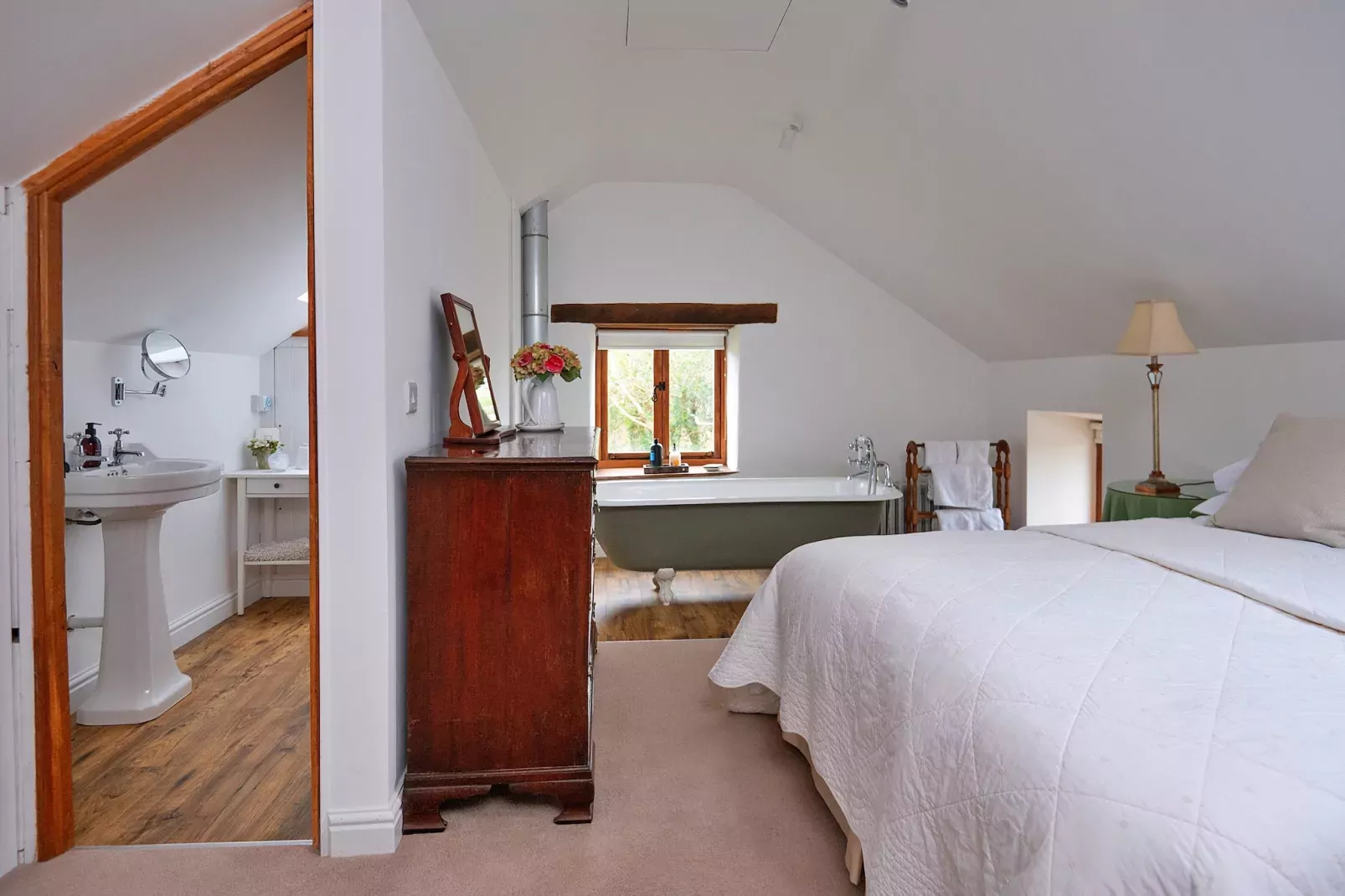 The Barn at Tyddyn-y- Felin-Badkamer