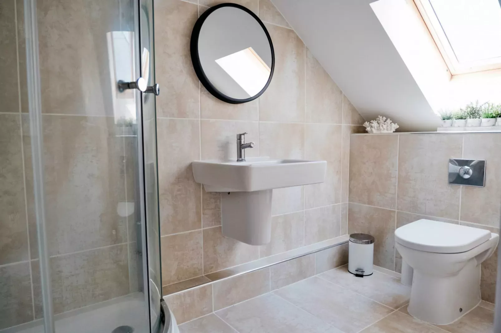 Tolcarne Stay - Luxury Newquay Apartment-Badkamer