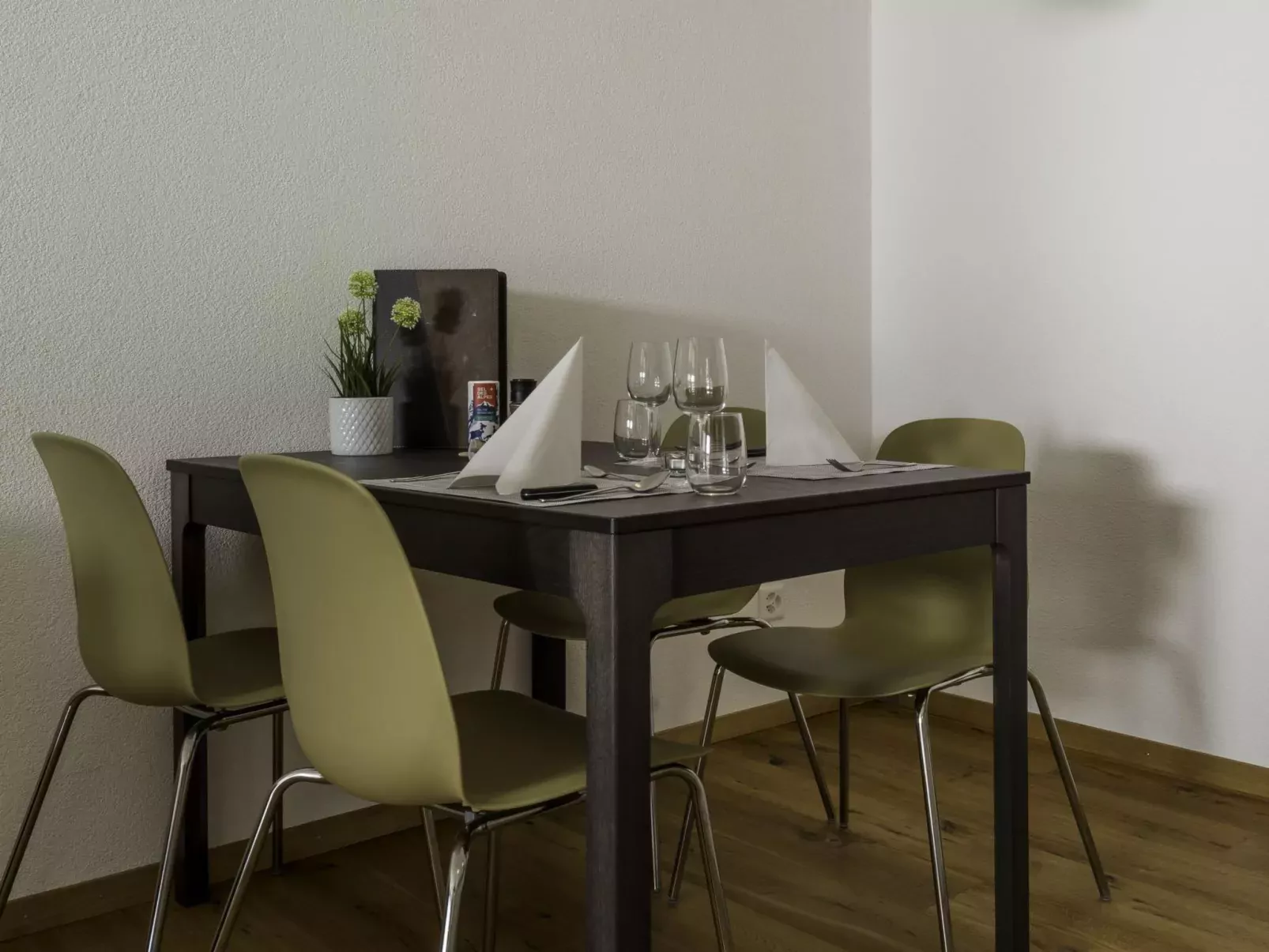 Montela Hotel & Resort - Holiday Stay-Binnen