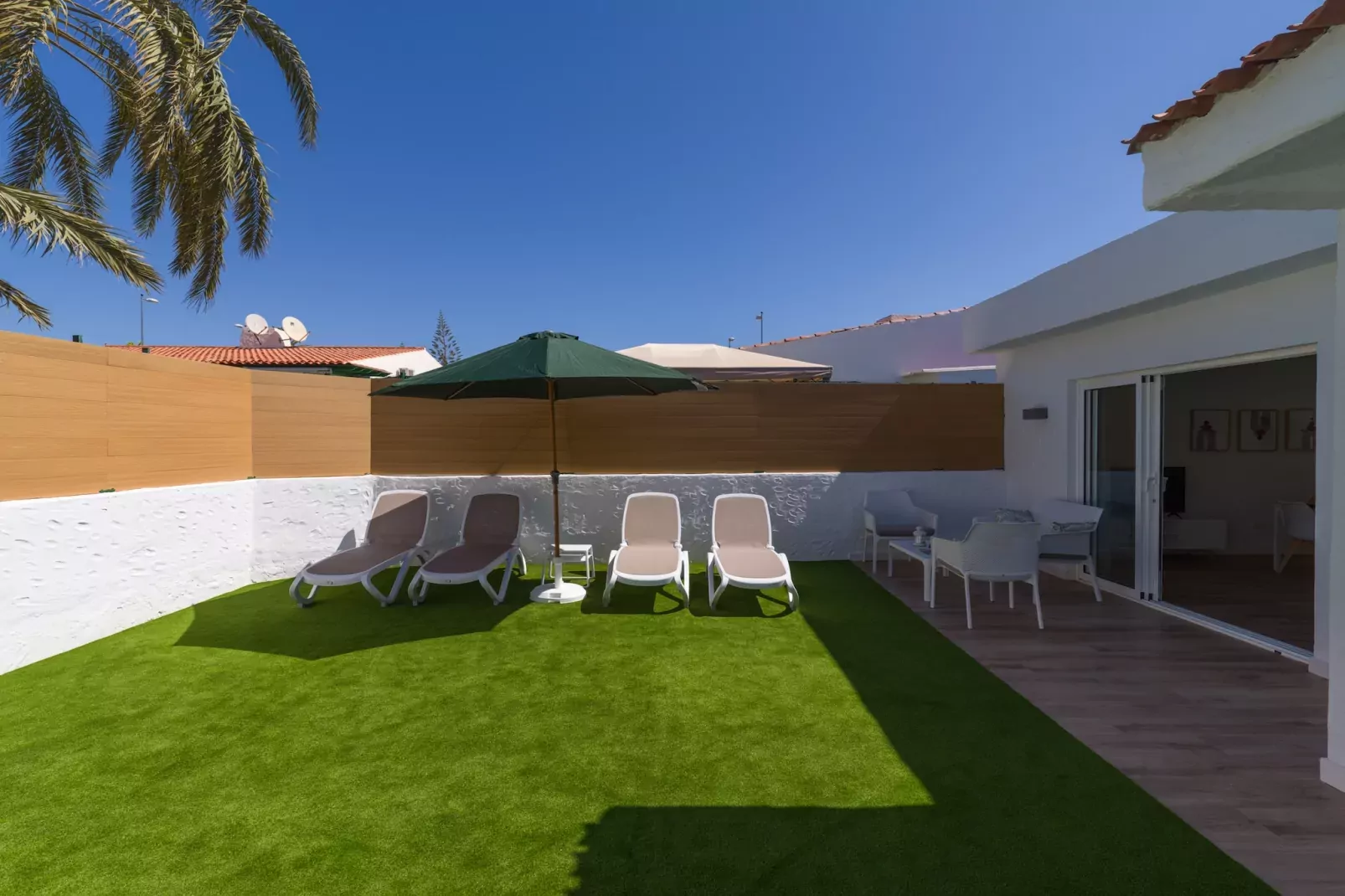 PENKY SUMMER-Terras