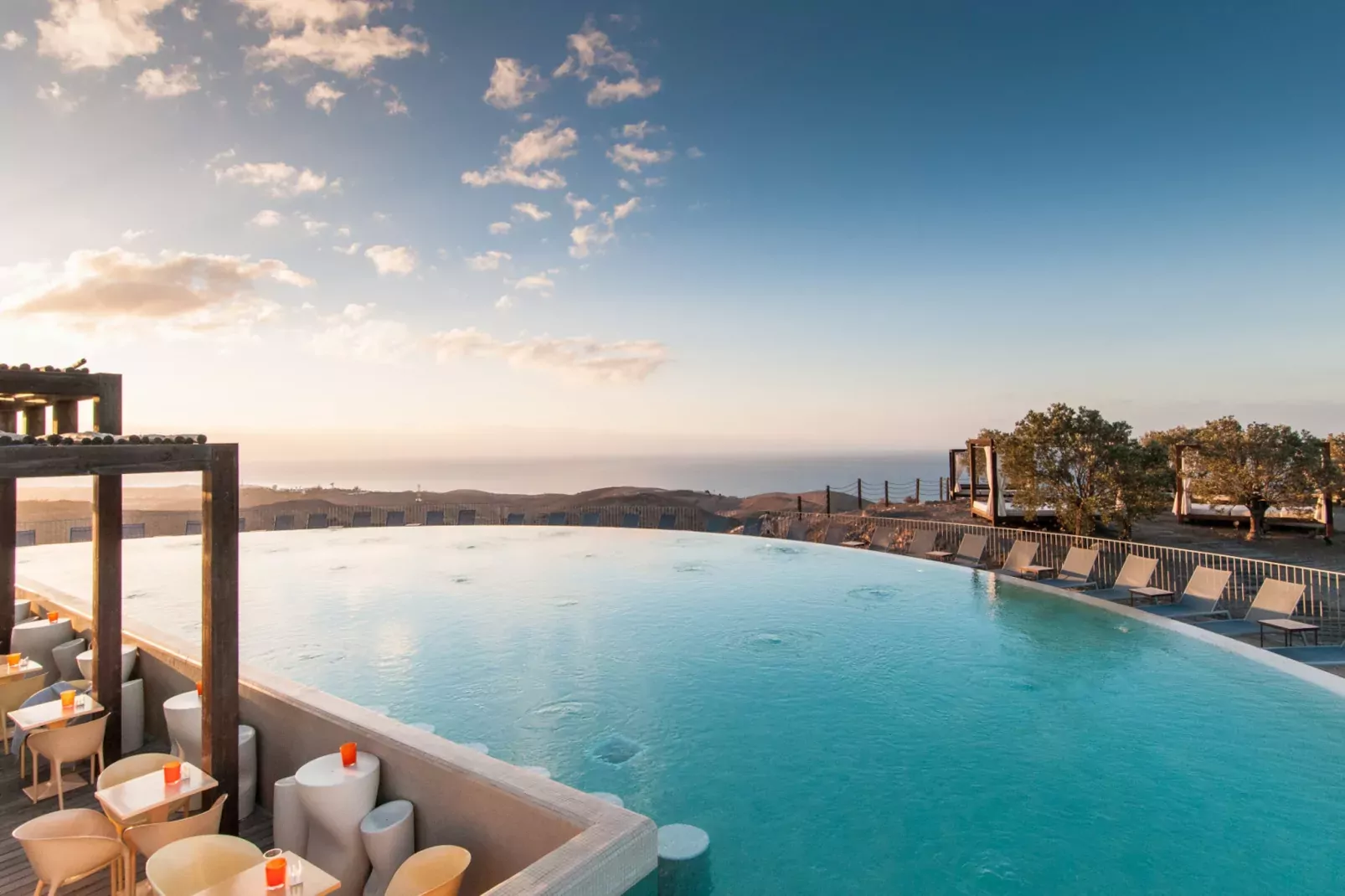 Isla-Image-tags.resort