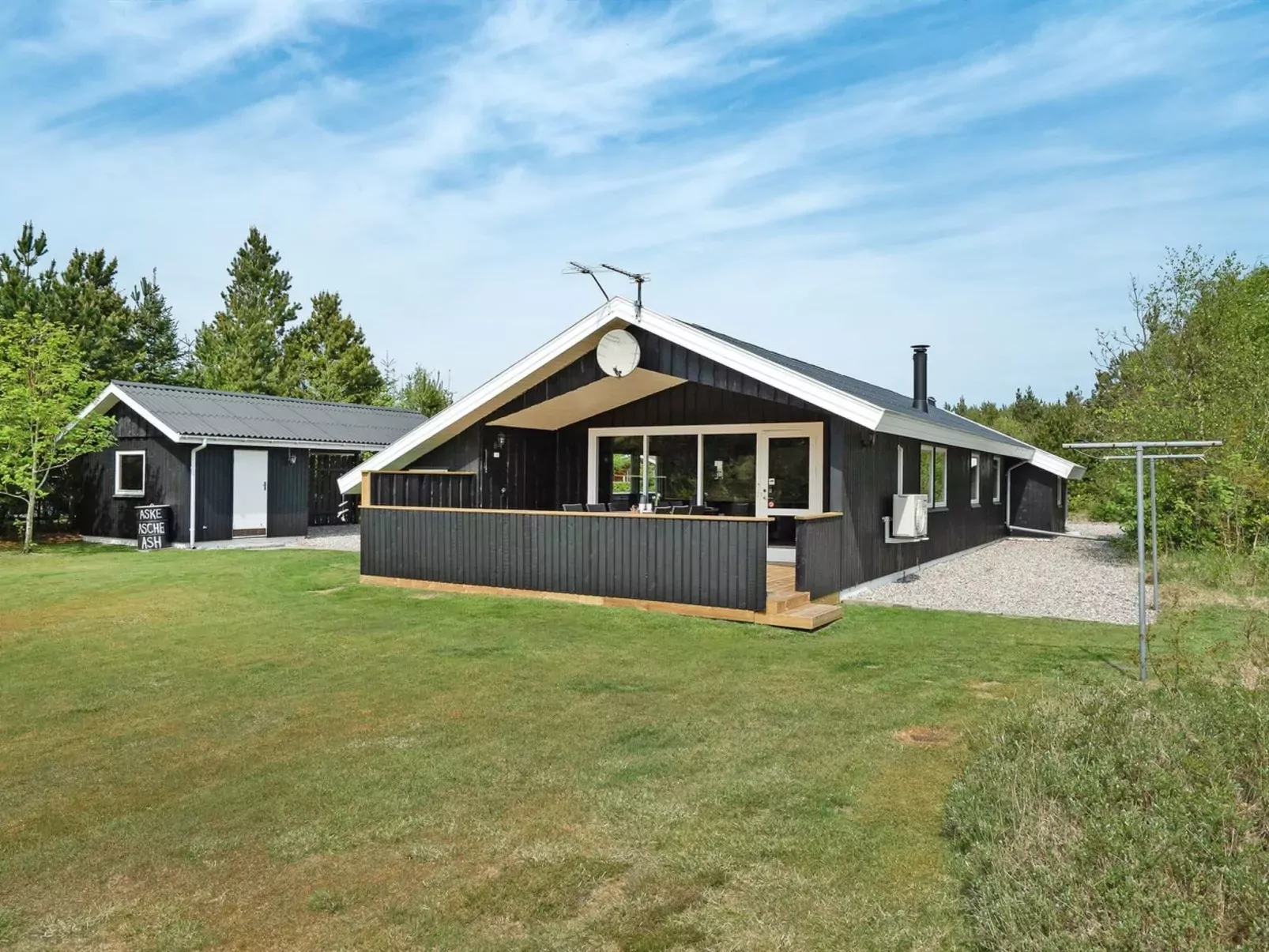 "Onni" - 2.3km from the sea-Binnen