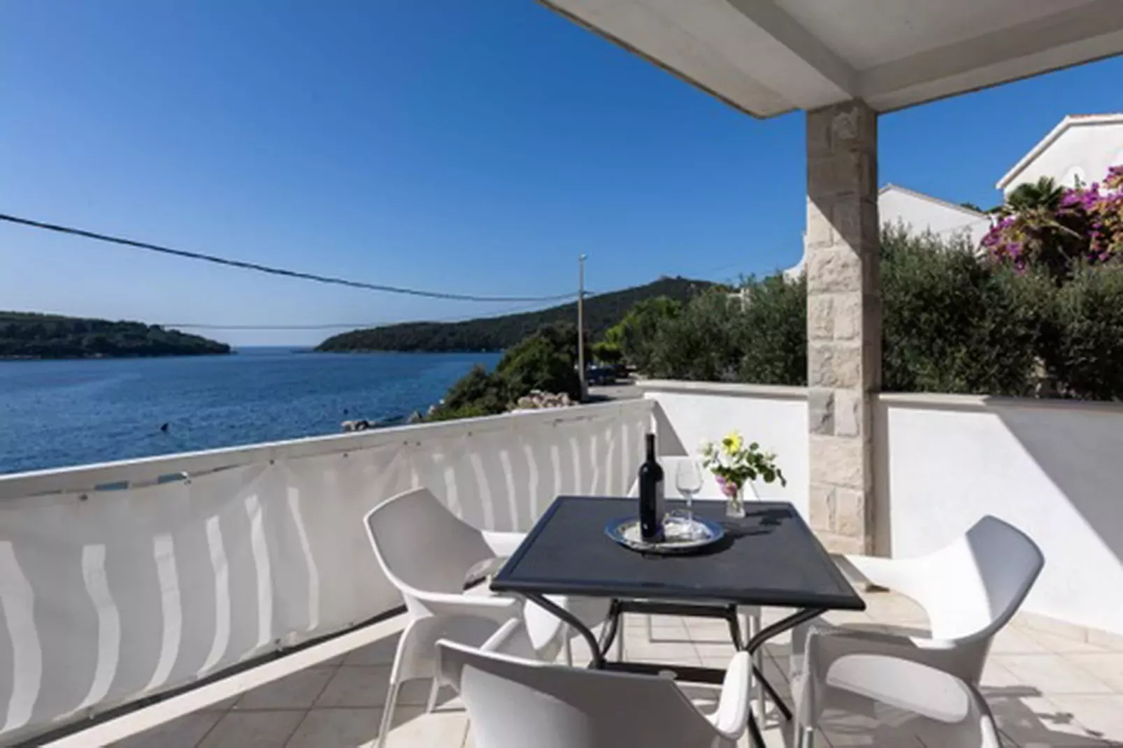 House Rašica - One Bedroom Apartment with Terrace and Sea view (3)-Terras