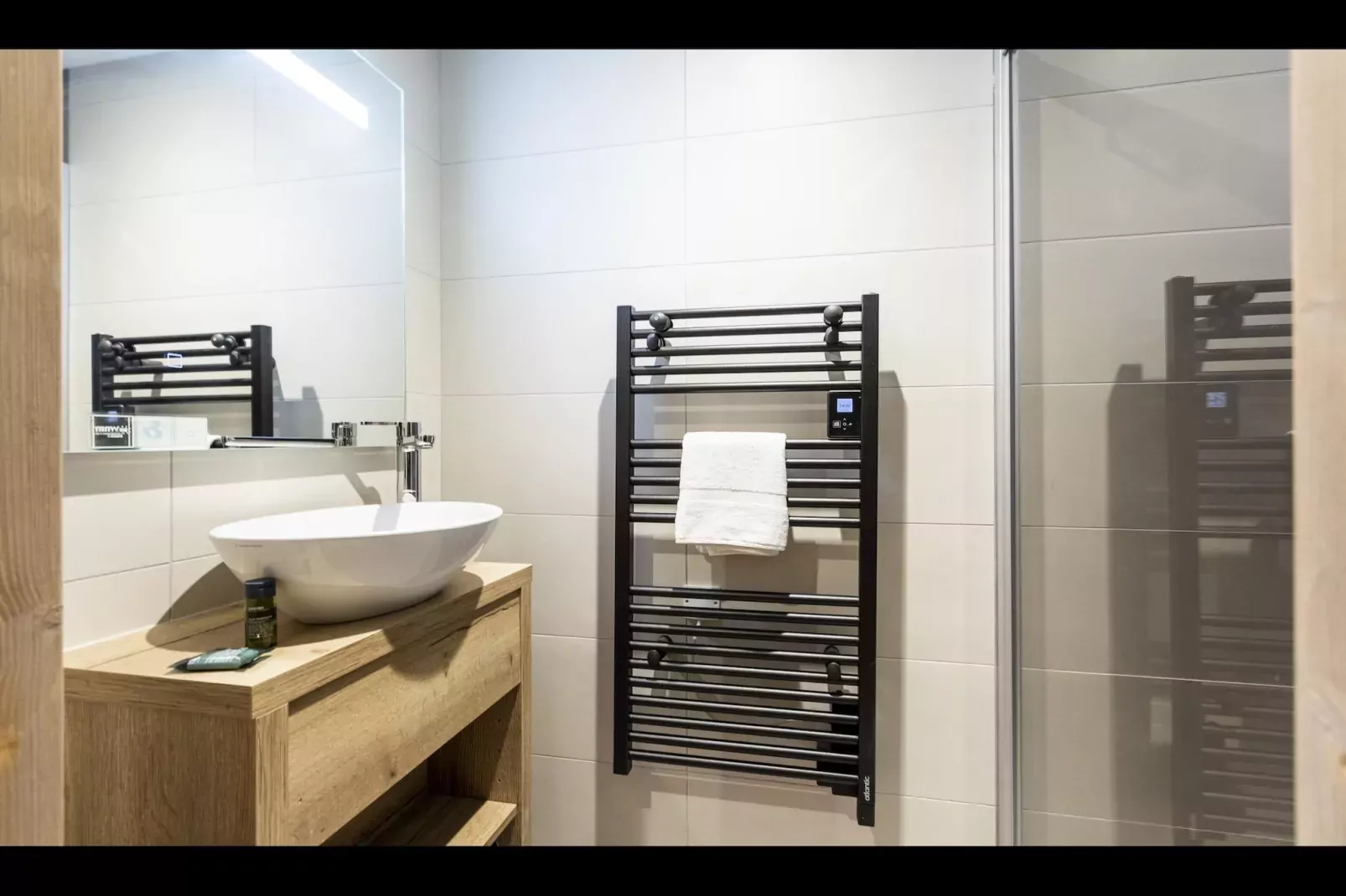 SAMOËNS-S8L-Badkamer