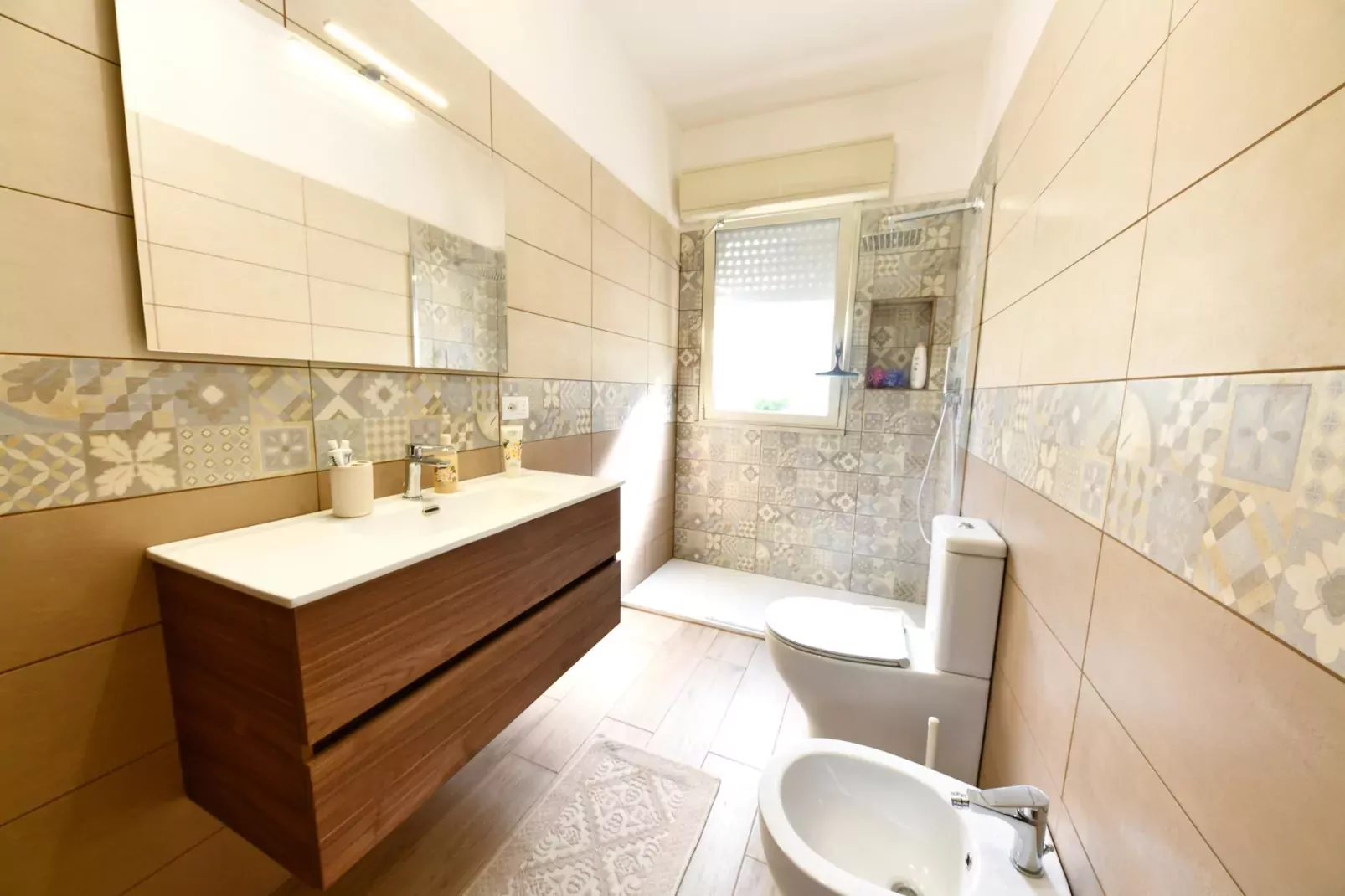 Villa Giugiò mit Privatpool-Badkamer
