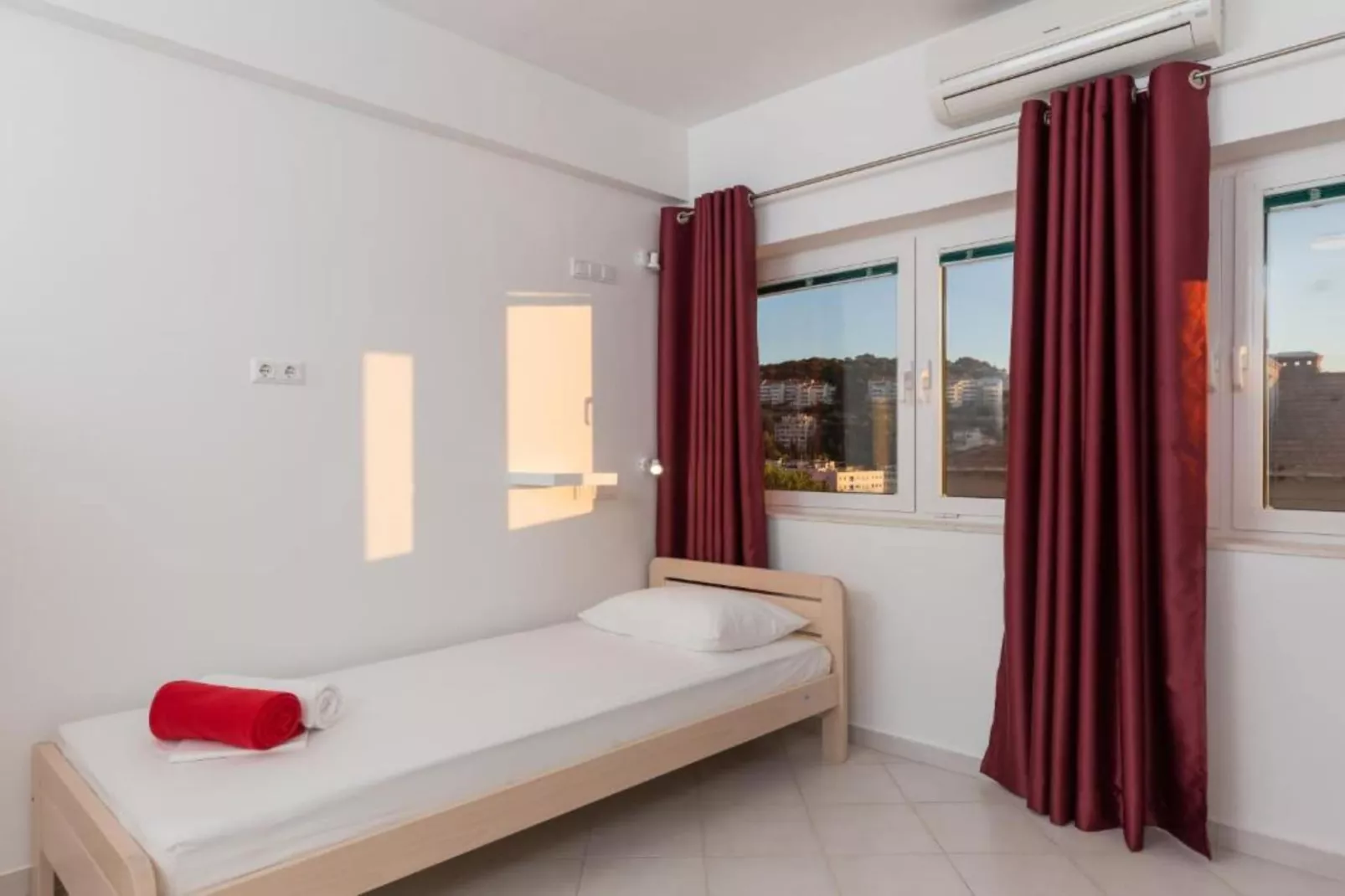 Hostel Free Bird  - Bed in Six Bed Female Dormitory Room Zenska (F)-Slaapkamer