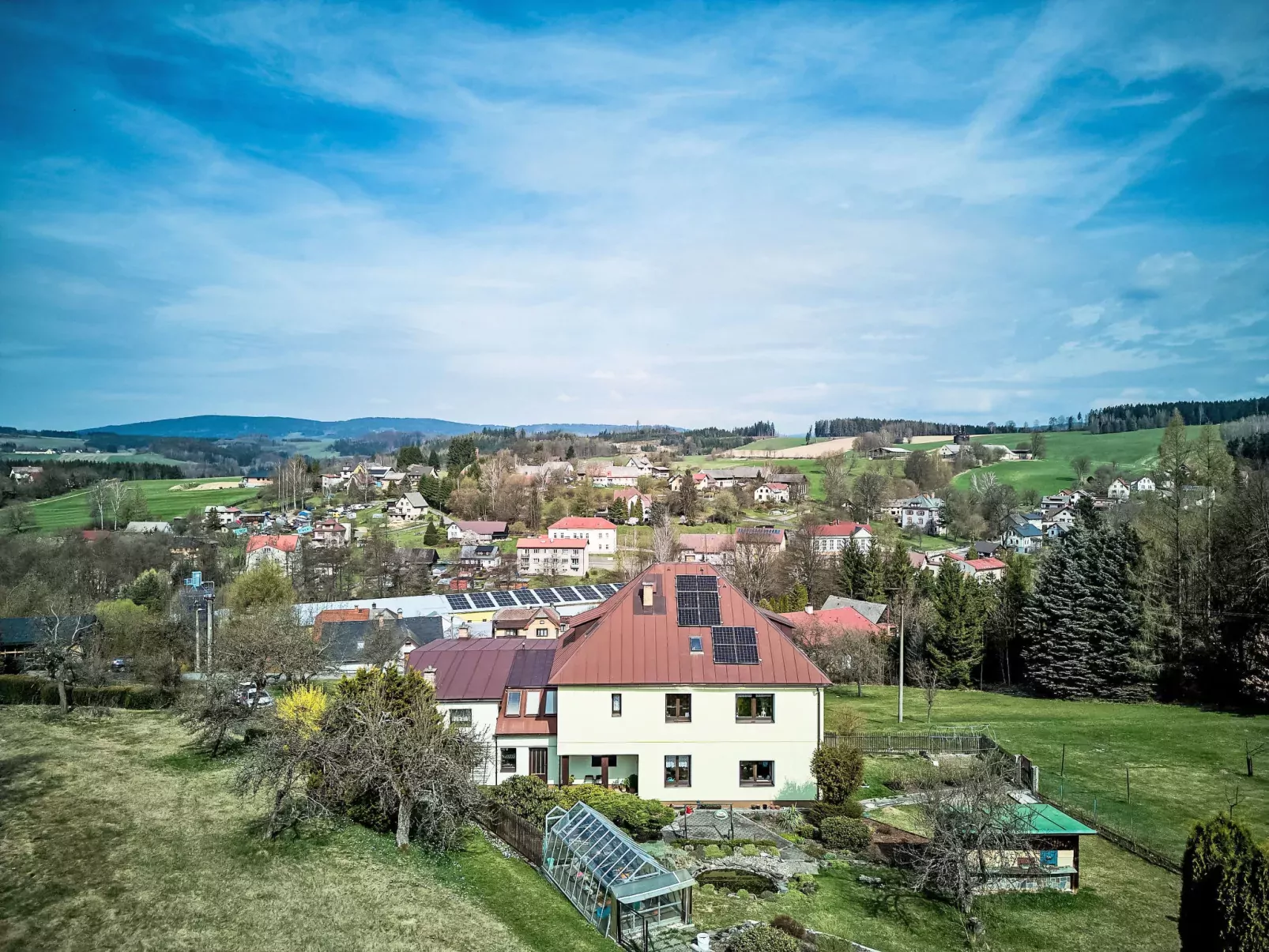 Jesenný-Buiten