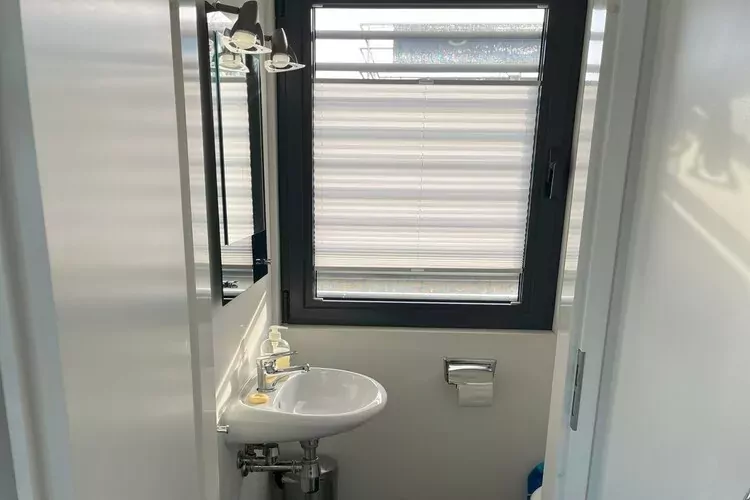 Floating 44 / Boot 4 / 3 Personen-Buitenkant zomer