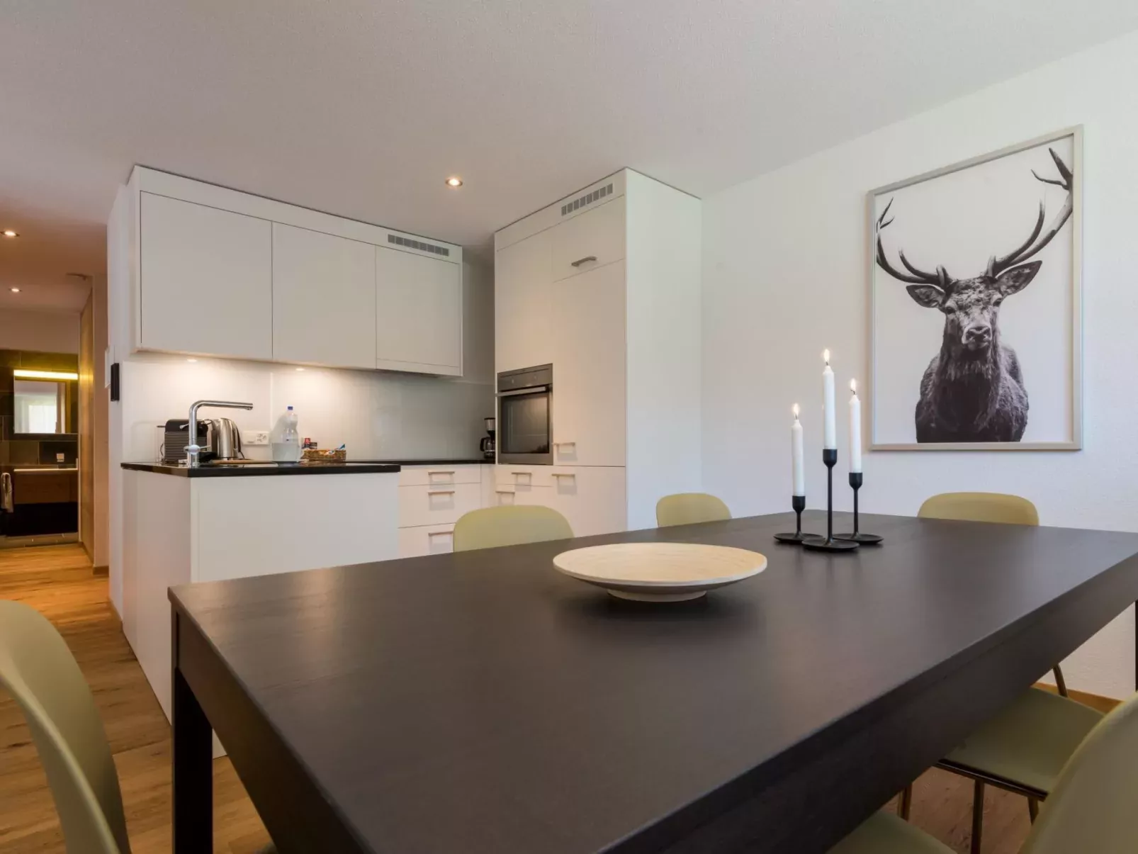 Montela Hotel & Resort - Holiday Stay-Binnen