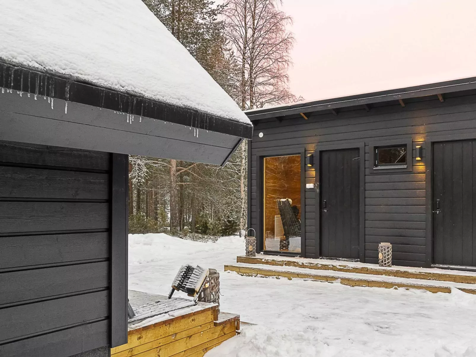 Samruam b aurora cabin-Binnen
