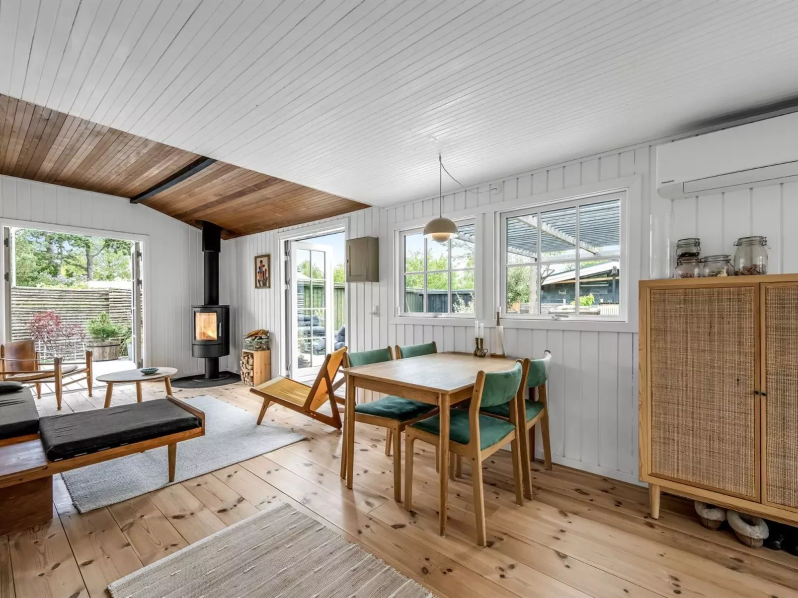 "Swea" - 275m from the sea-Binnen