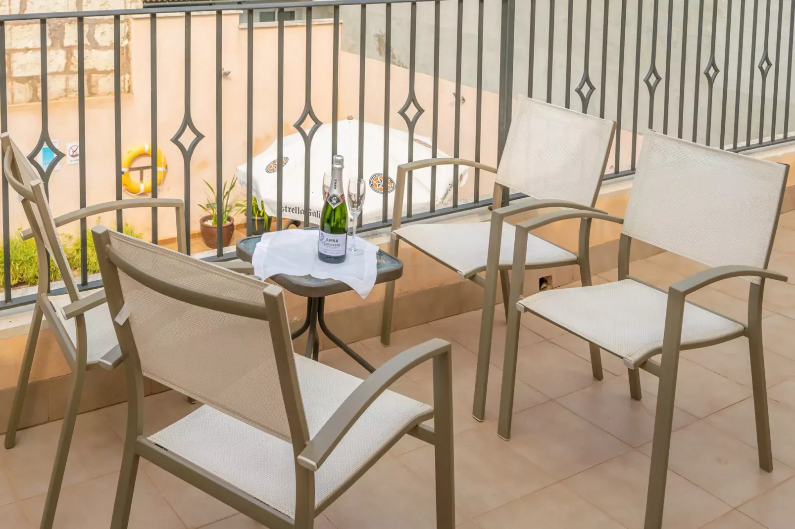 Villa Placeta-Image-tags.