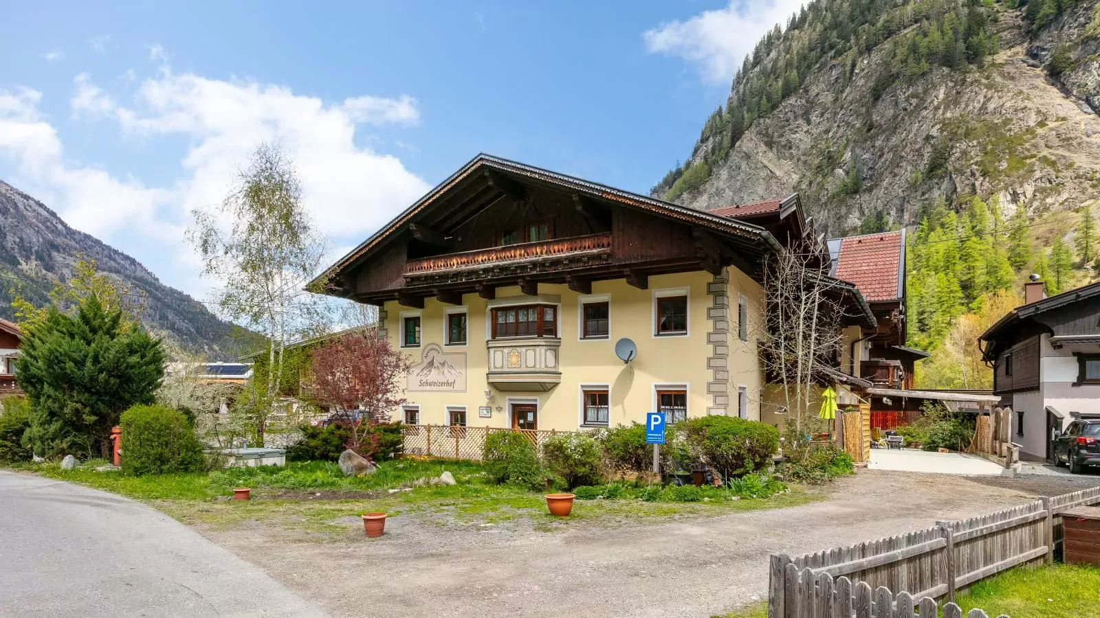 Schweizerhof Enzian-Buitenkant zomer