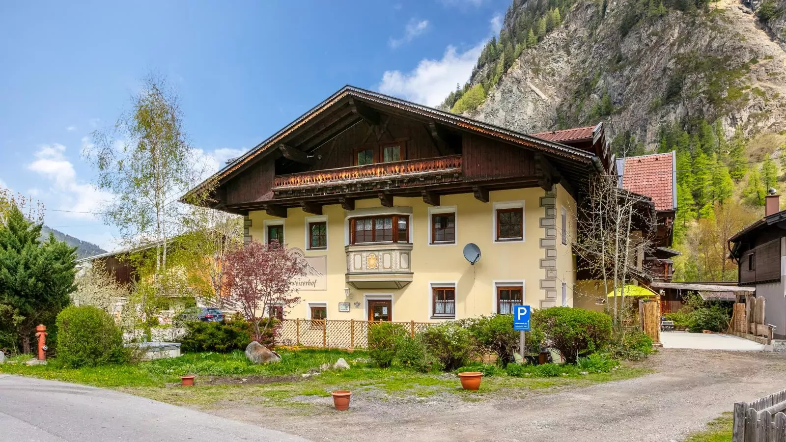 Schweizerhof Melisse-Buitenkant zomer