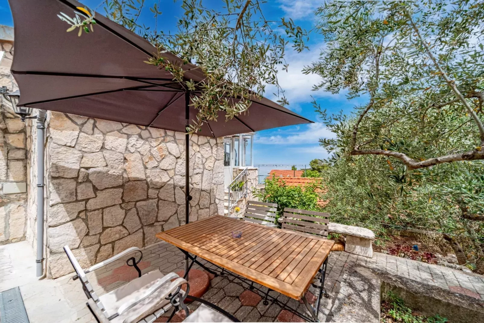 Stone House Blaca - Two Bedroom Stone House with Terrace and Sea View-Terrasbalkon