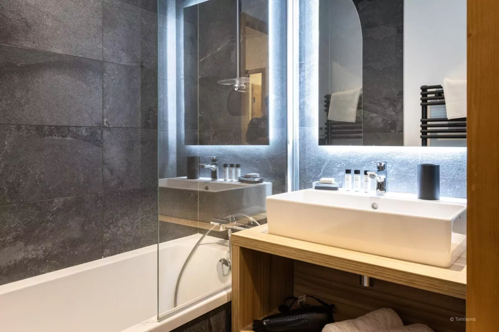 CHAPELLE DABONDANCE Le Flocon Blanc A40P-Badkamer