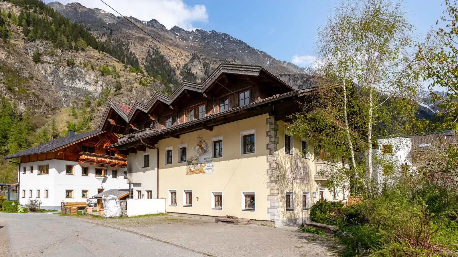 Schweizerhof Enzian-Buitenkant zomer