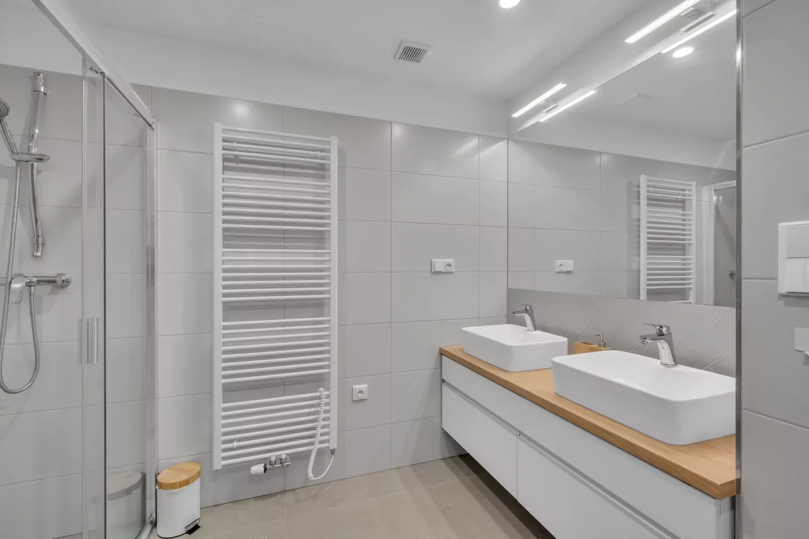 Cerny Dul KCL060-Badkamer