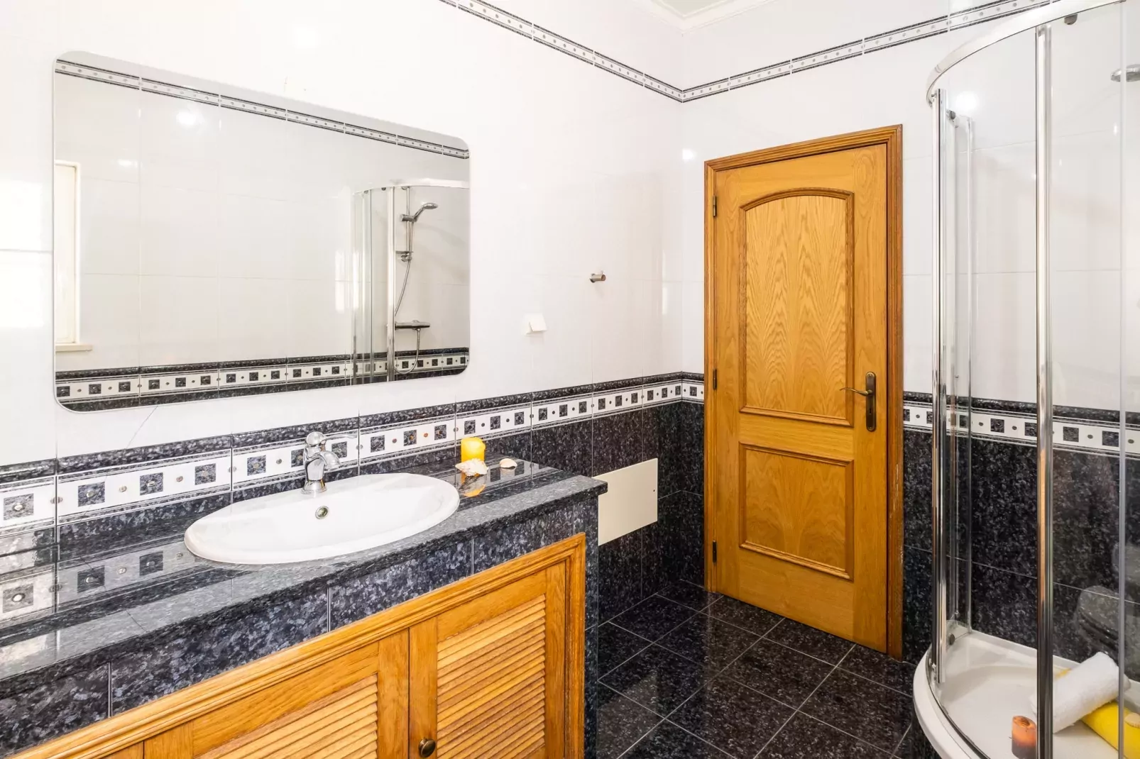Villa Bahia-Badkamer