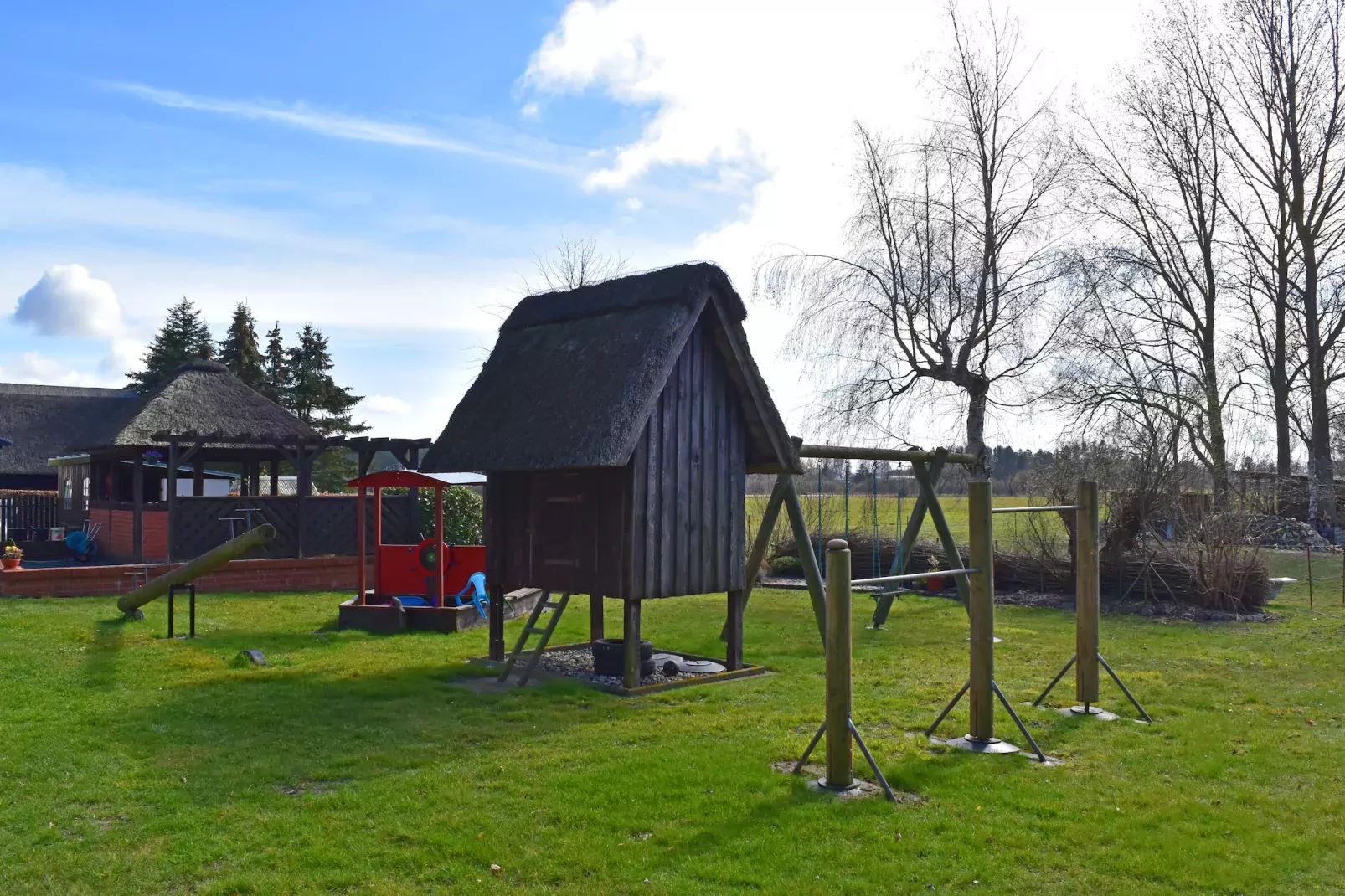 Ferien unterm Reetdach-Tuin winter