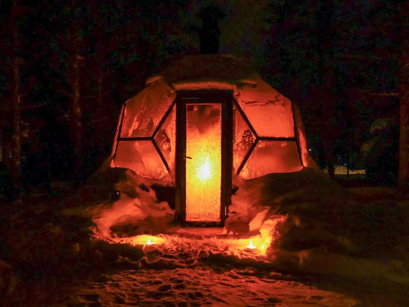 Samruam b aurora cabin-Binnen