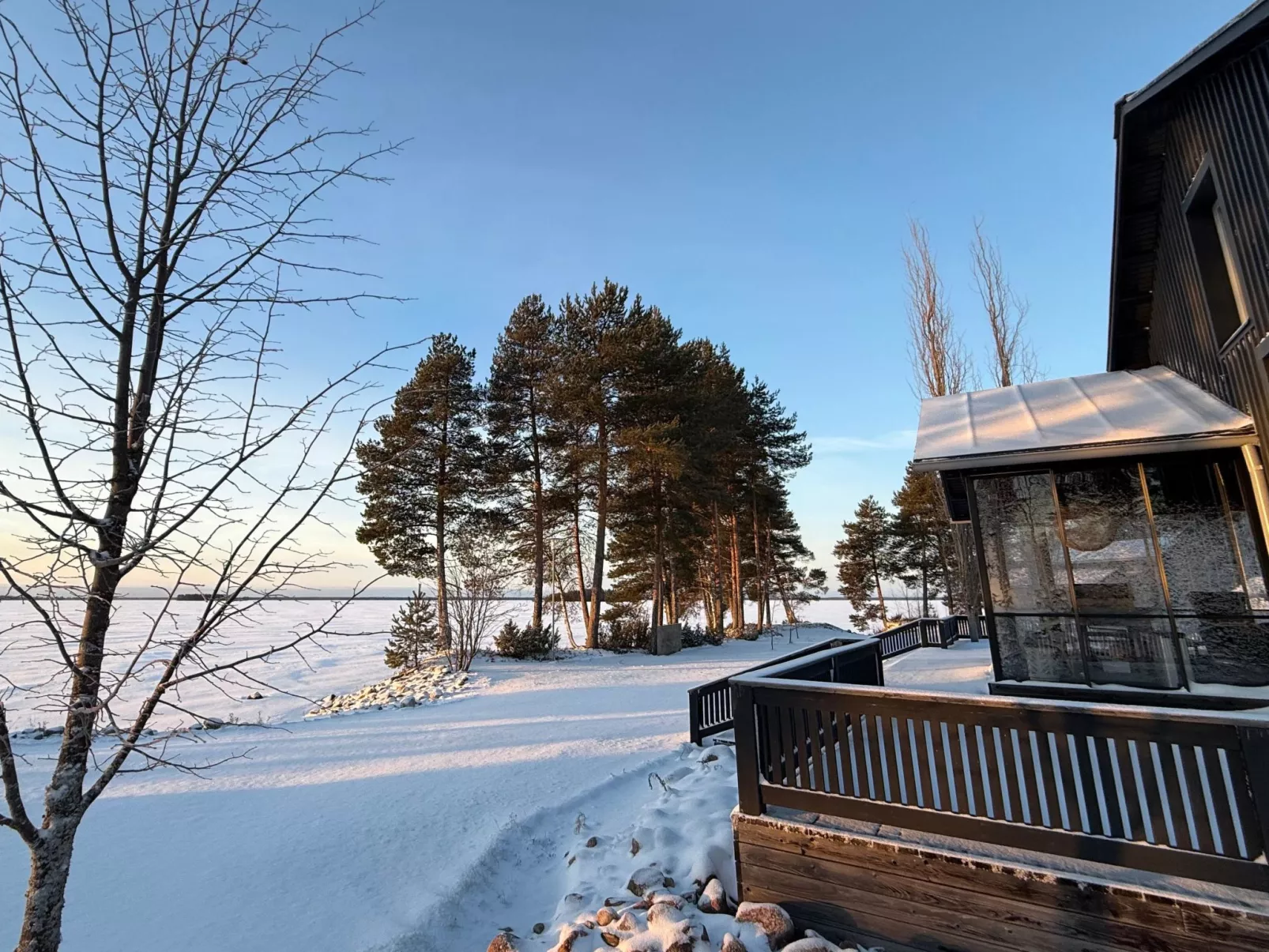 Villa kiviniemi-Buiten