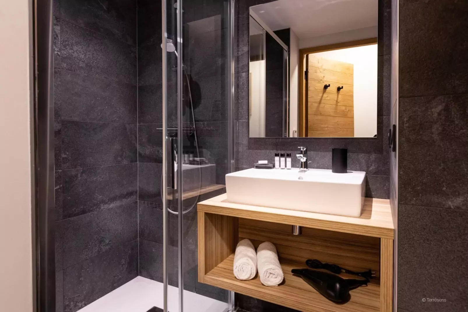 CHAPELLE DABONDANCE Le Flocon Blanc A40P-Badkamer