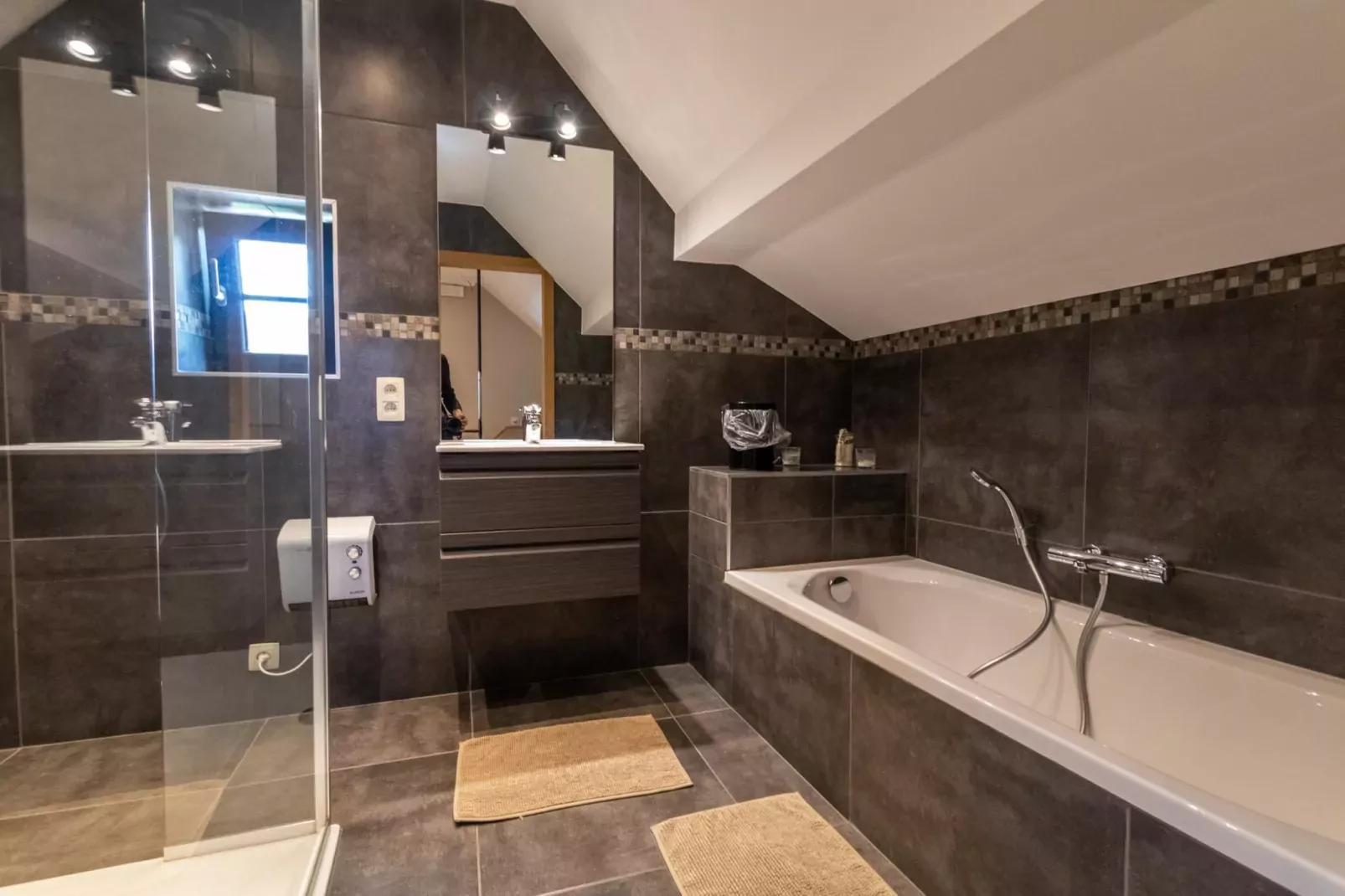 Appartement Ferme Simon-Badkamer