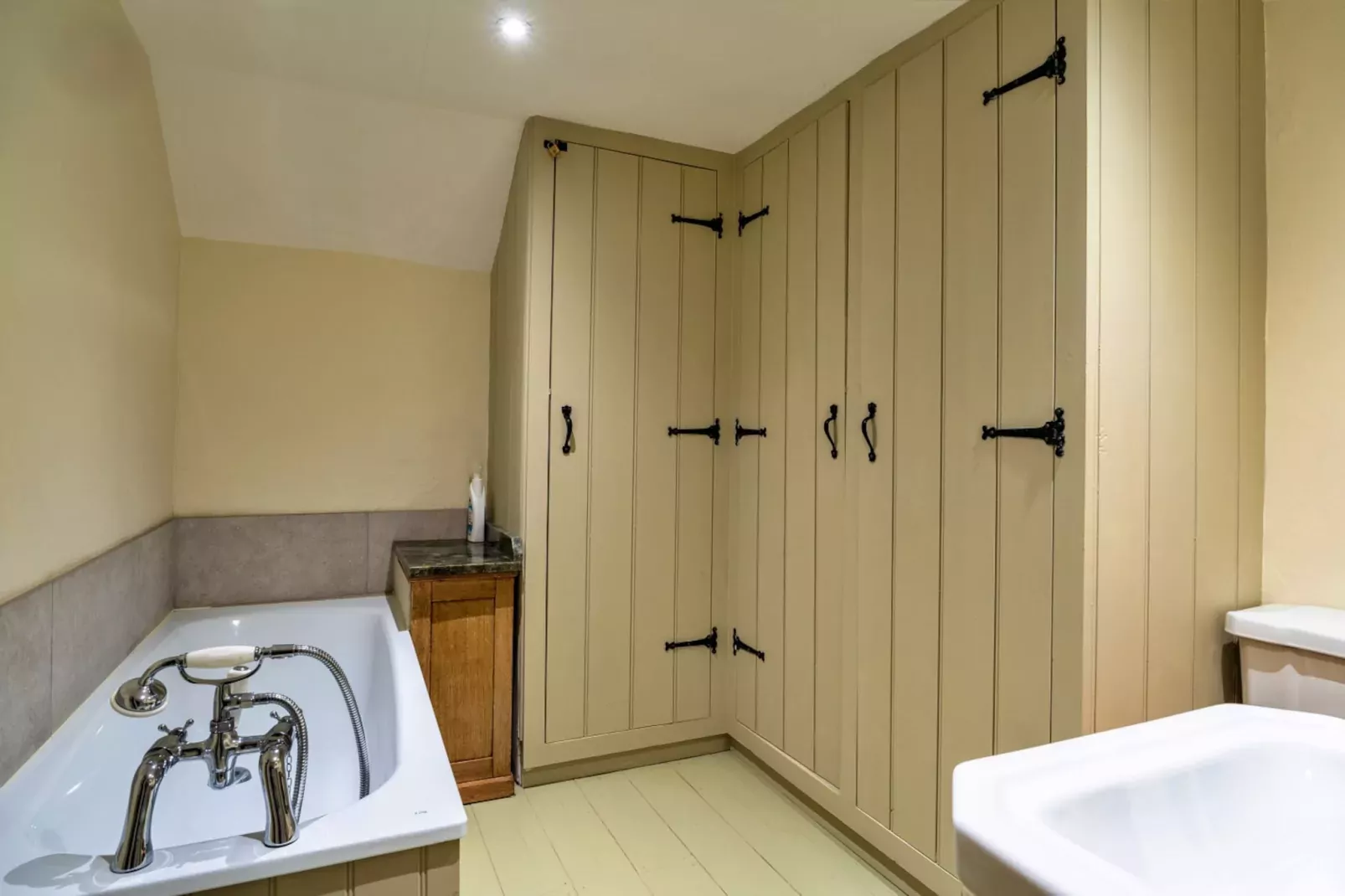 Whitley-Badkamer