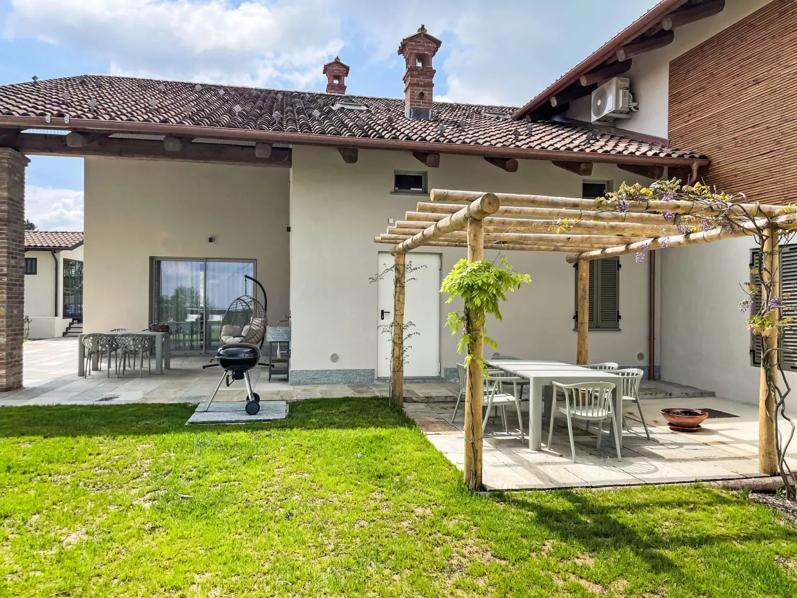 Cascina Luscai-Buiten