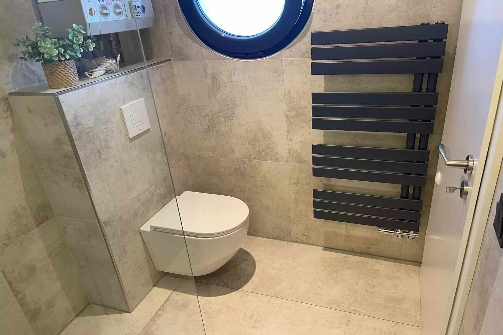 Ferienhaus mit Wasserblick 2 Pers-Badkamer
