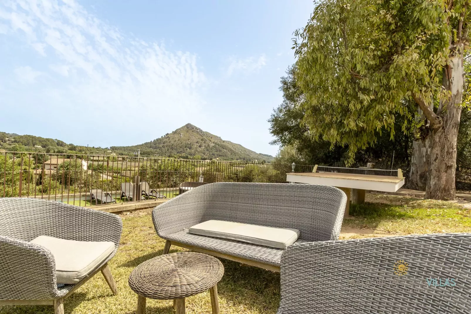 Villa Alejandra con piscina privada y gran jardín-Faciliteiten