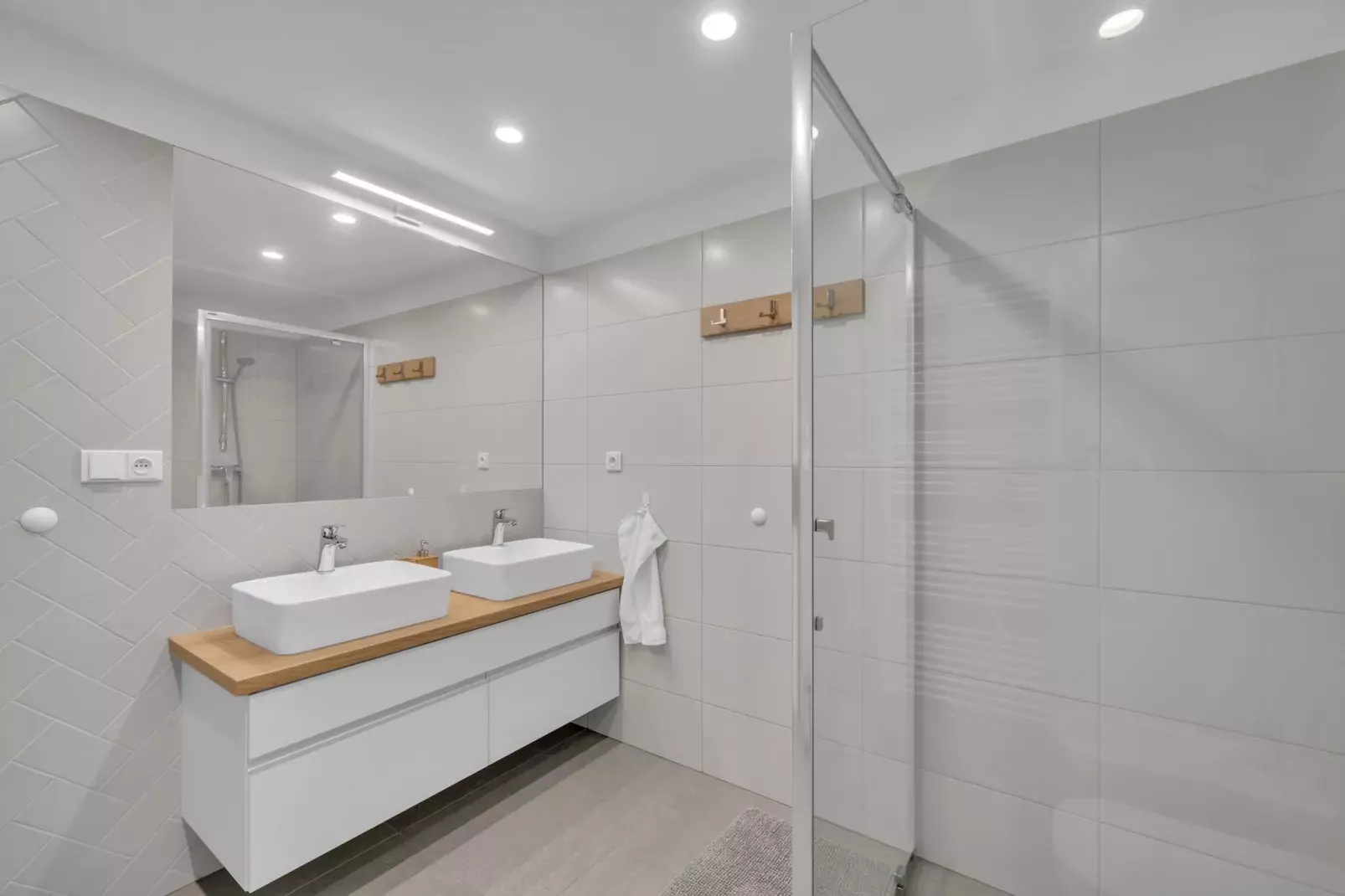 Cerny Dul KCL060-Badkamer