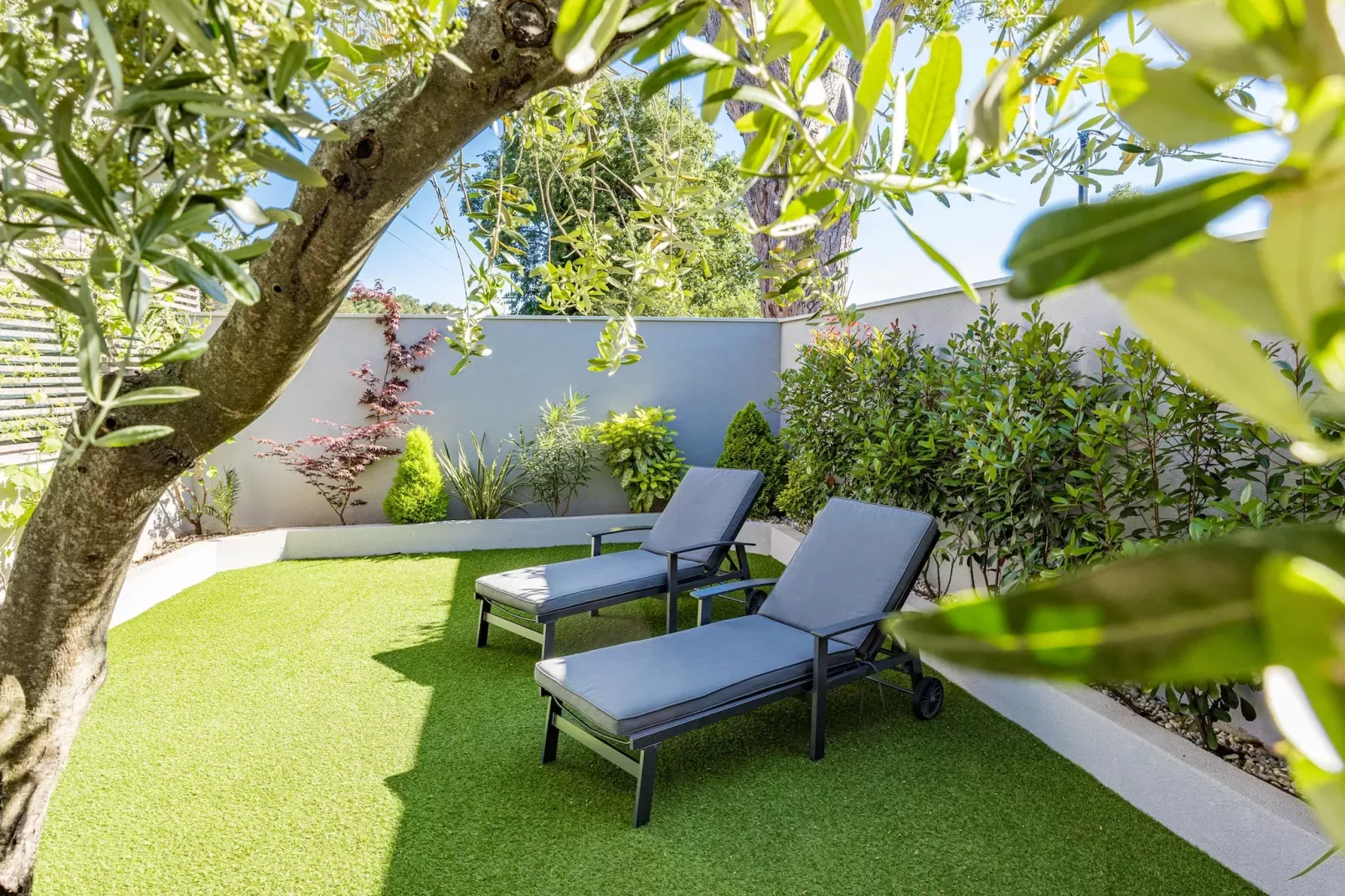Villa Pinus-Tuinen zomer