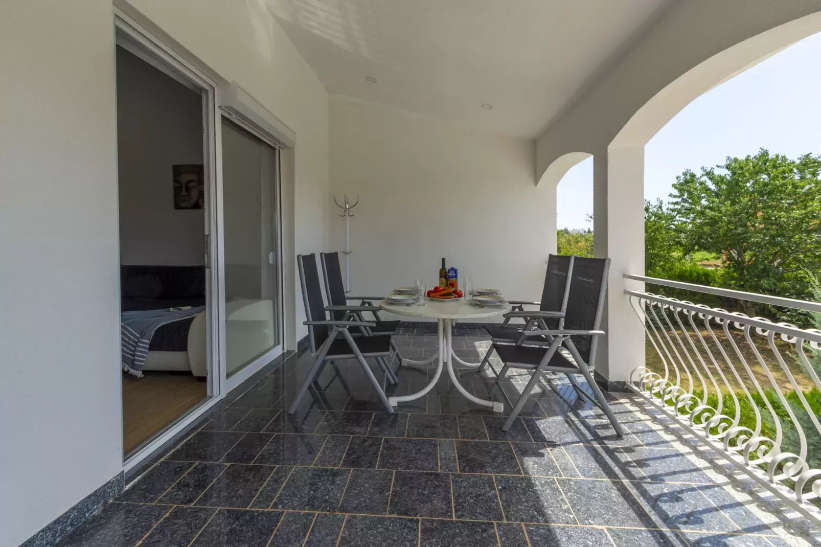 Villa Susanne with Private Pool-Terrasbalkon