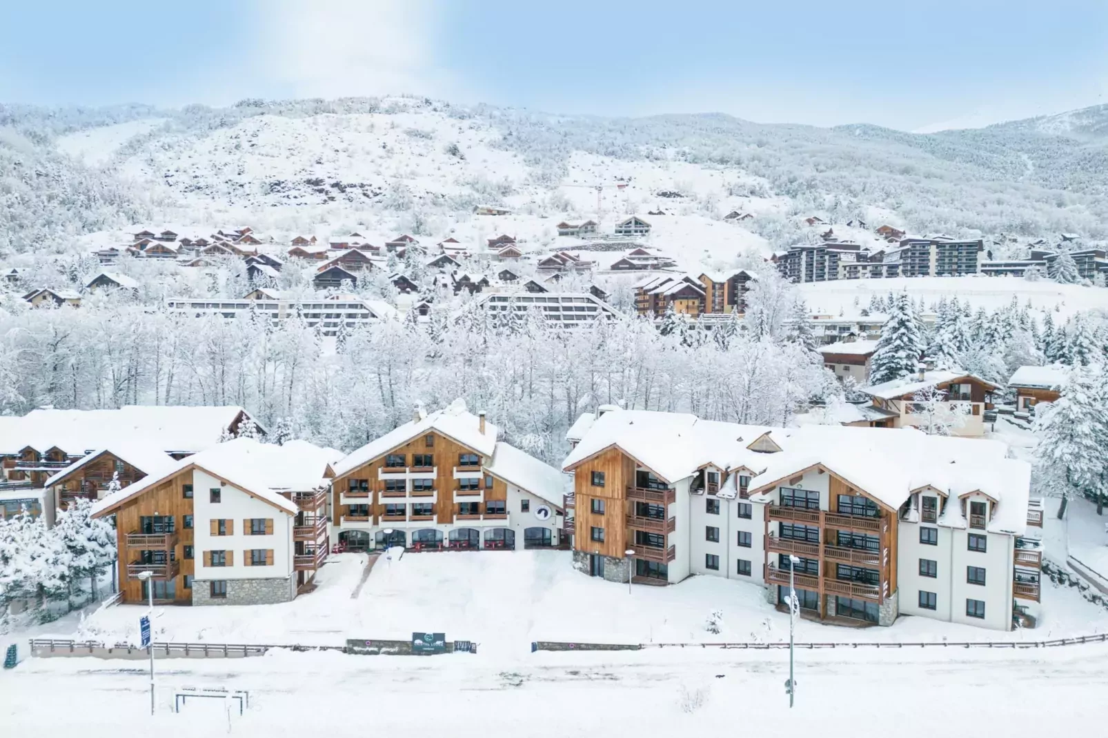SERRE CHEVALIER Le Cristal Lodge-A38P-Exterieur winter