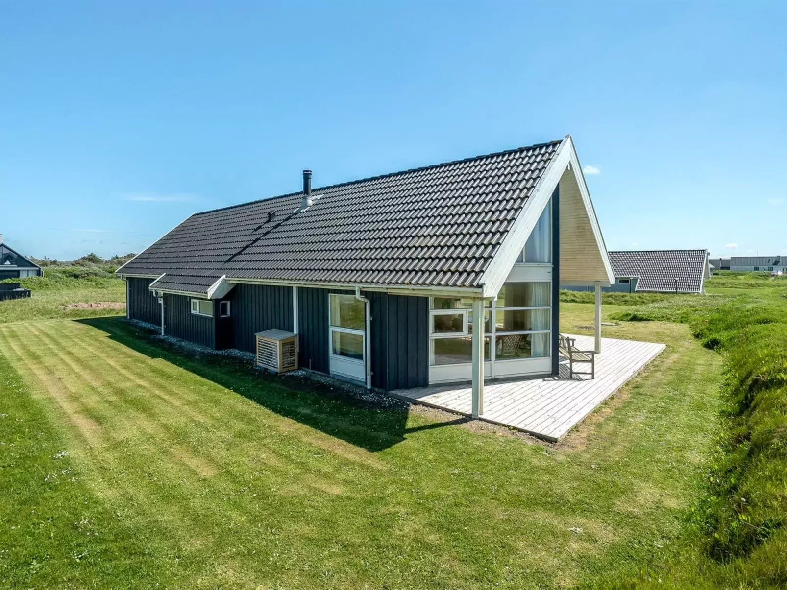 "Tilje" - 80m from the sea-Buiten