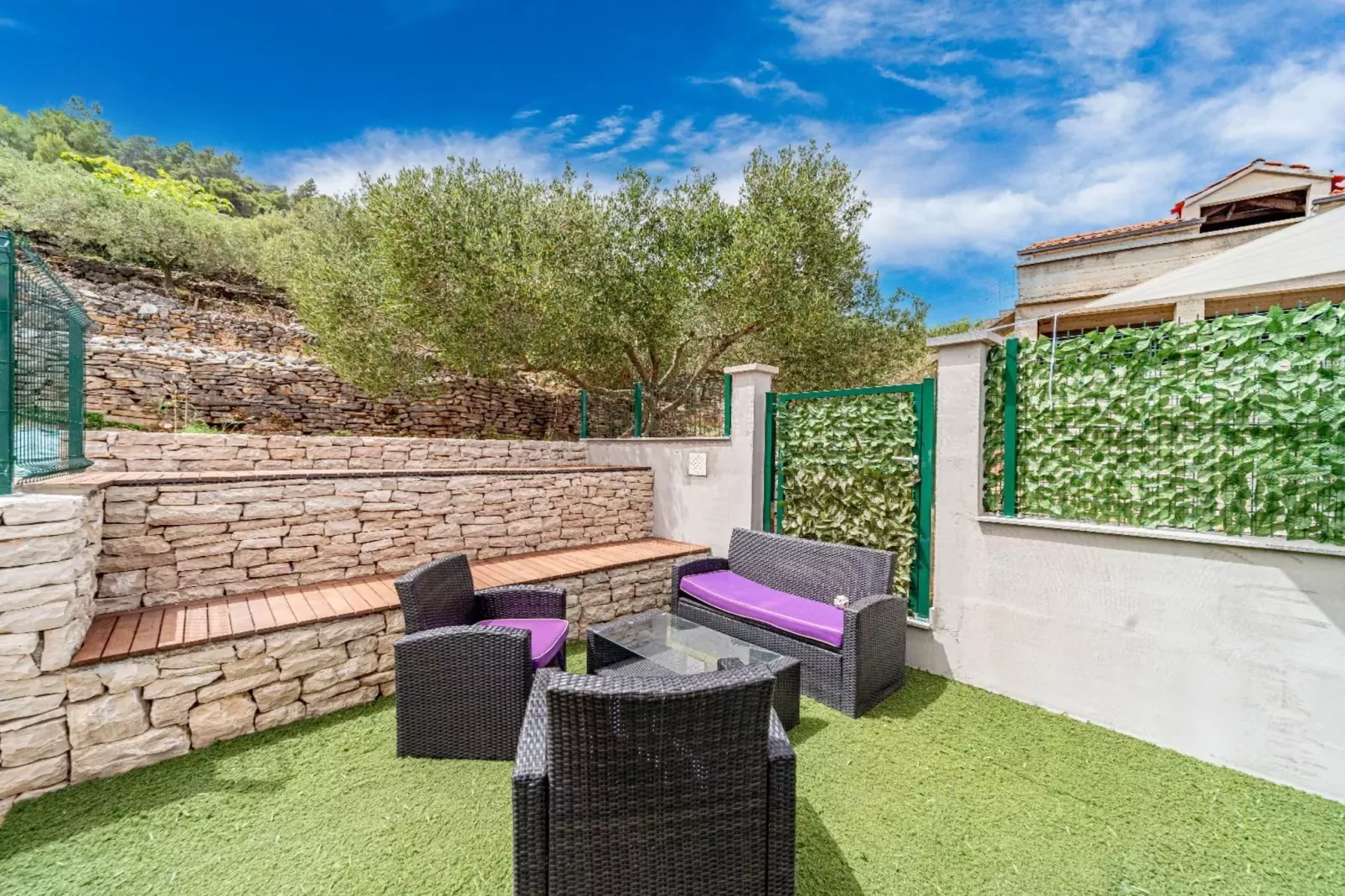 Stone House Blaca - Two Bedroom Stone House with Terrace and Sea View-Buitenlucht