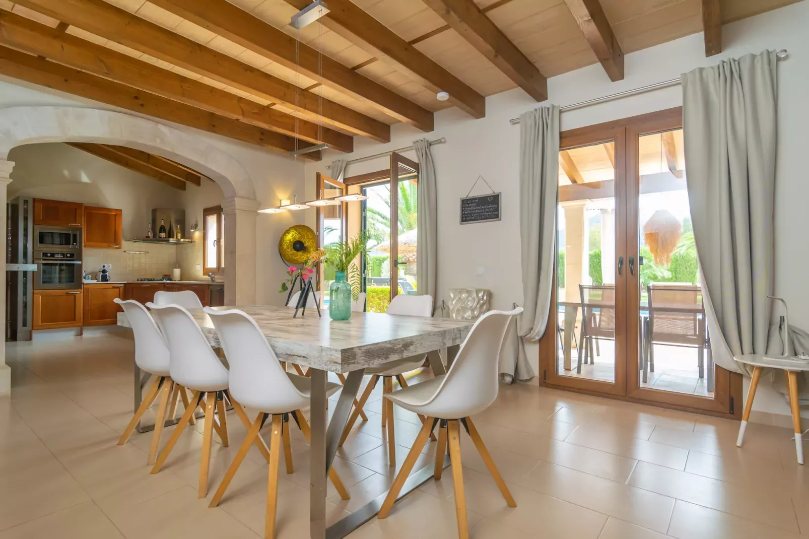 Villa Sun Club Home-Image-tags.